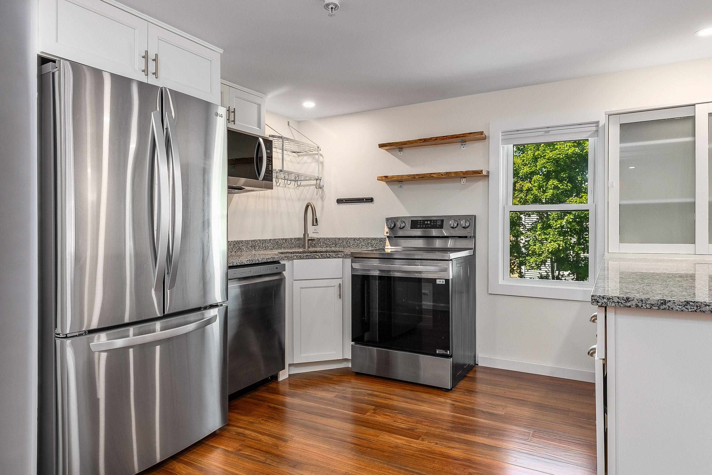 45 New York Street Property Photo 7