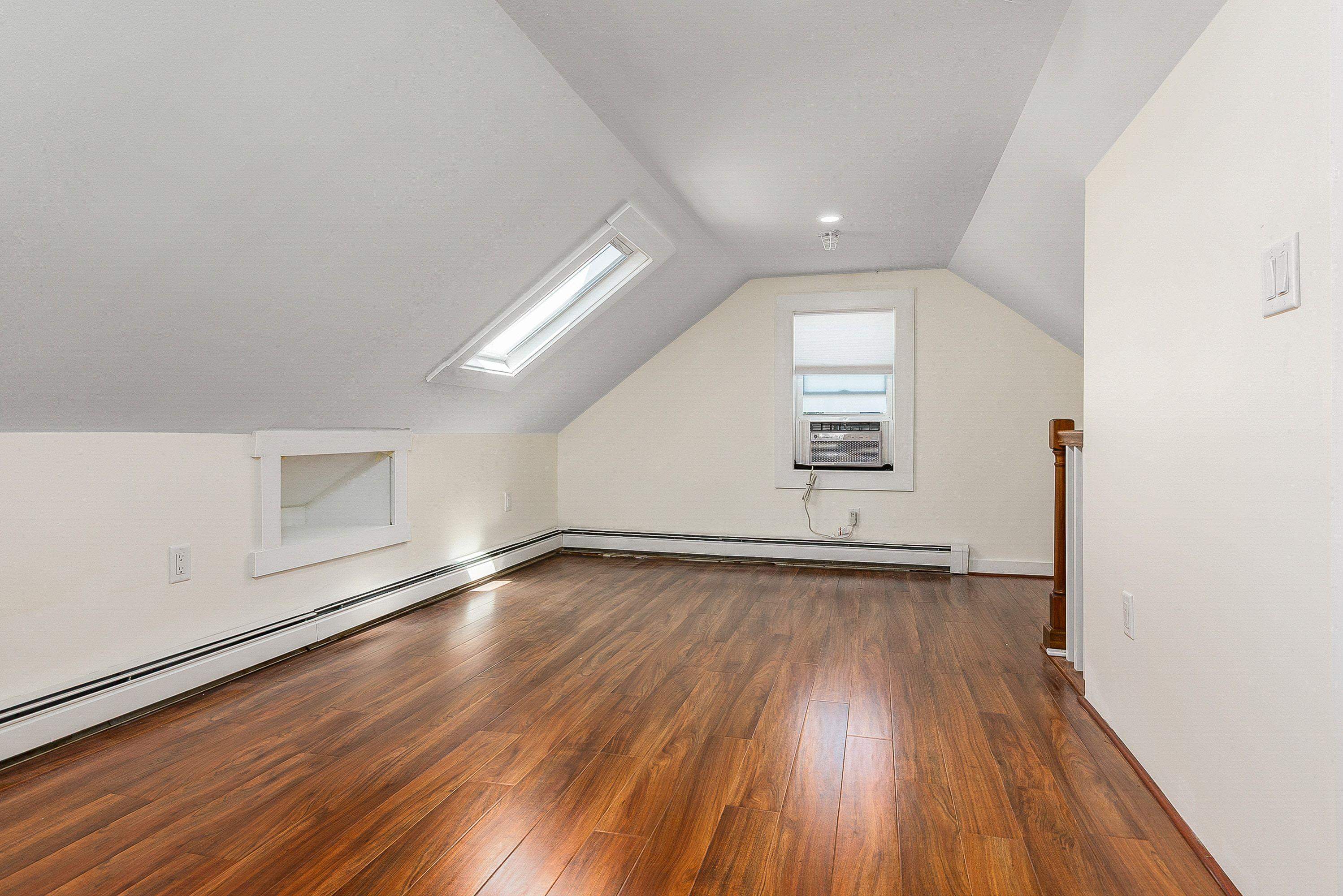 45 New York Street Property Photo 26