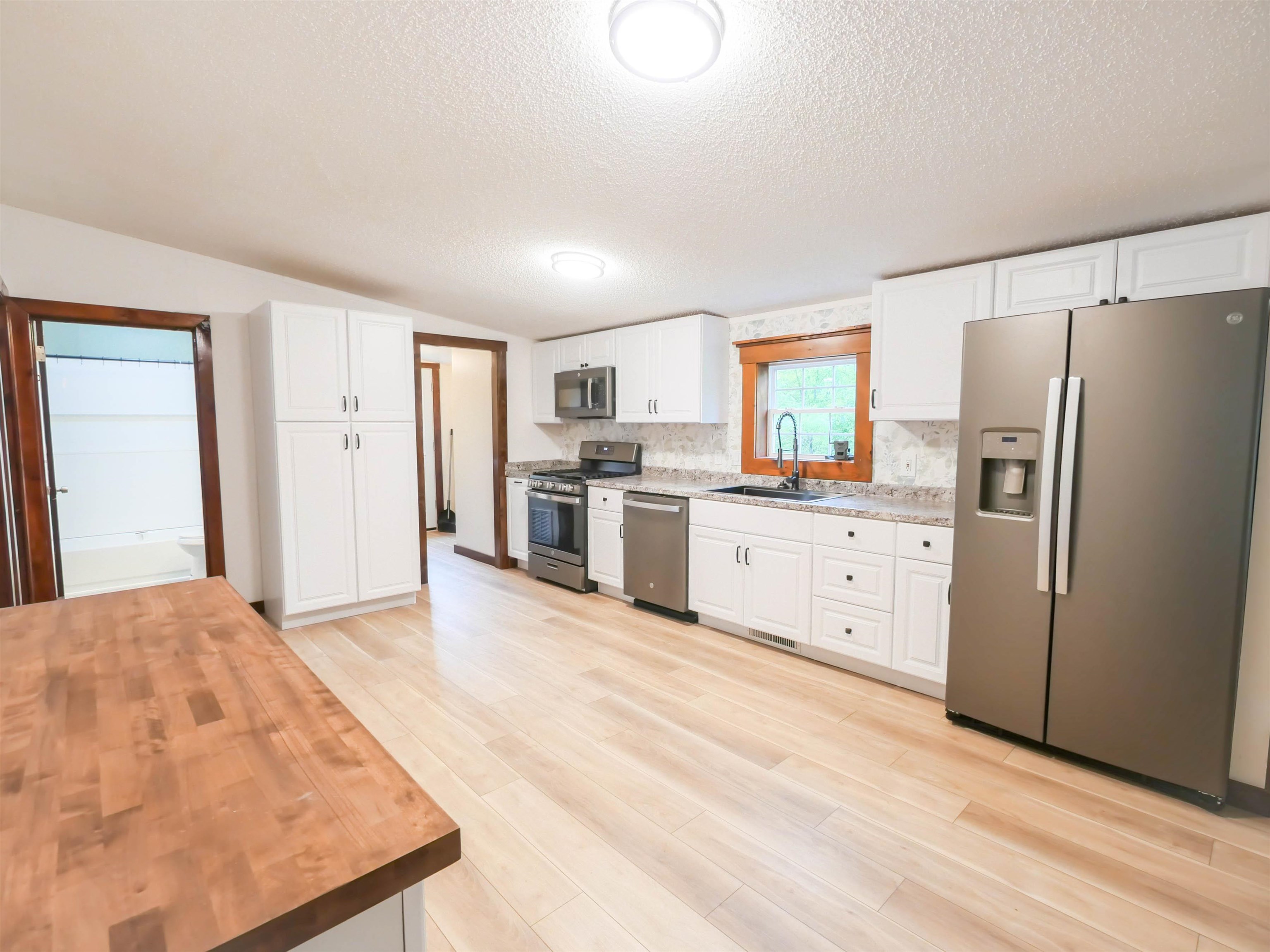 5190 Whipple Hollow Road Property Photo 6