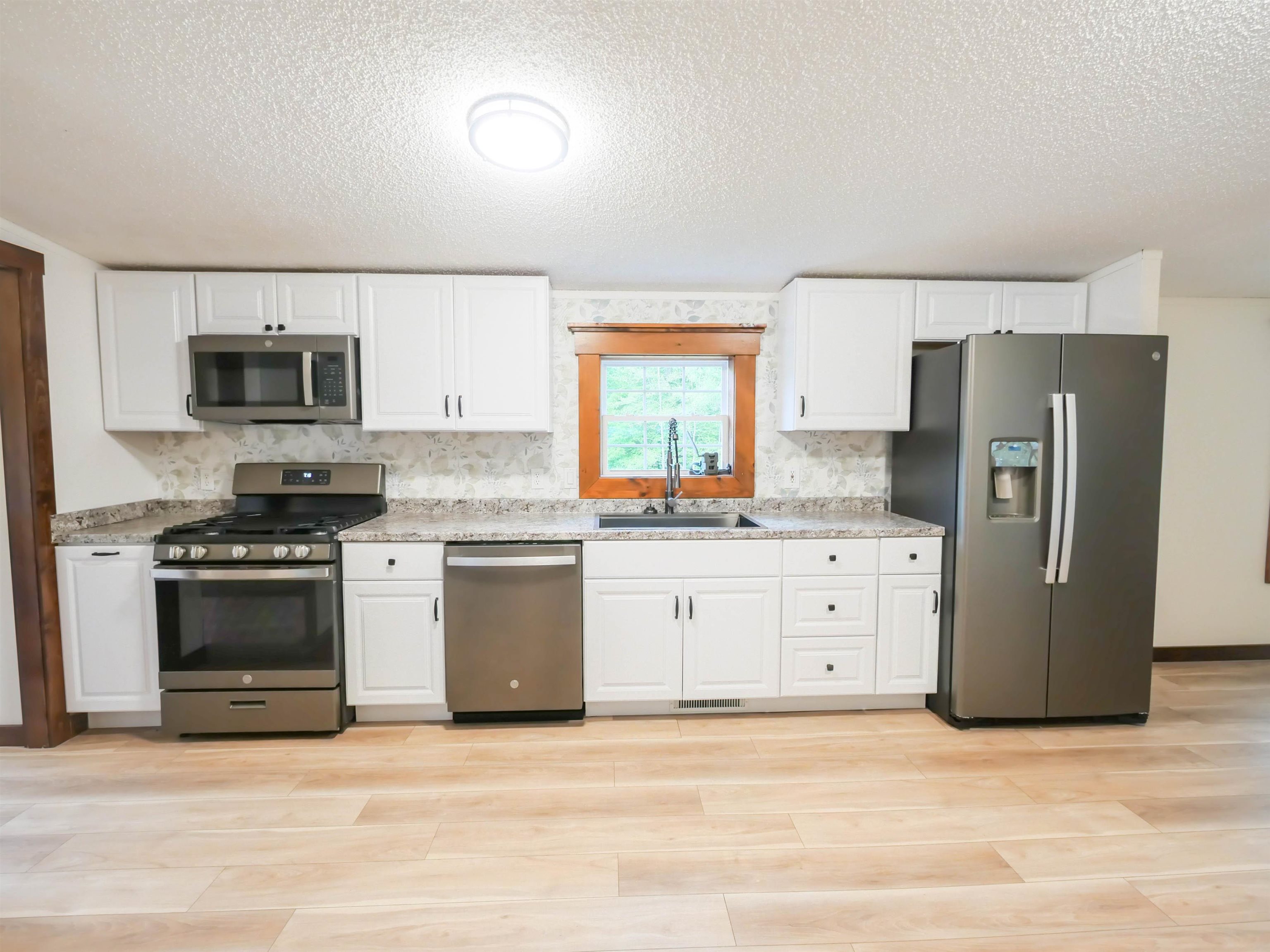 5190 Whipple Hollow Road Property Photo 7