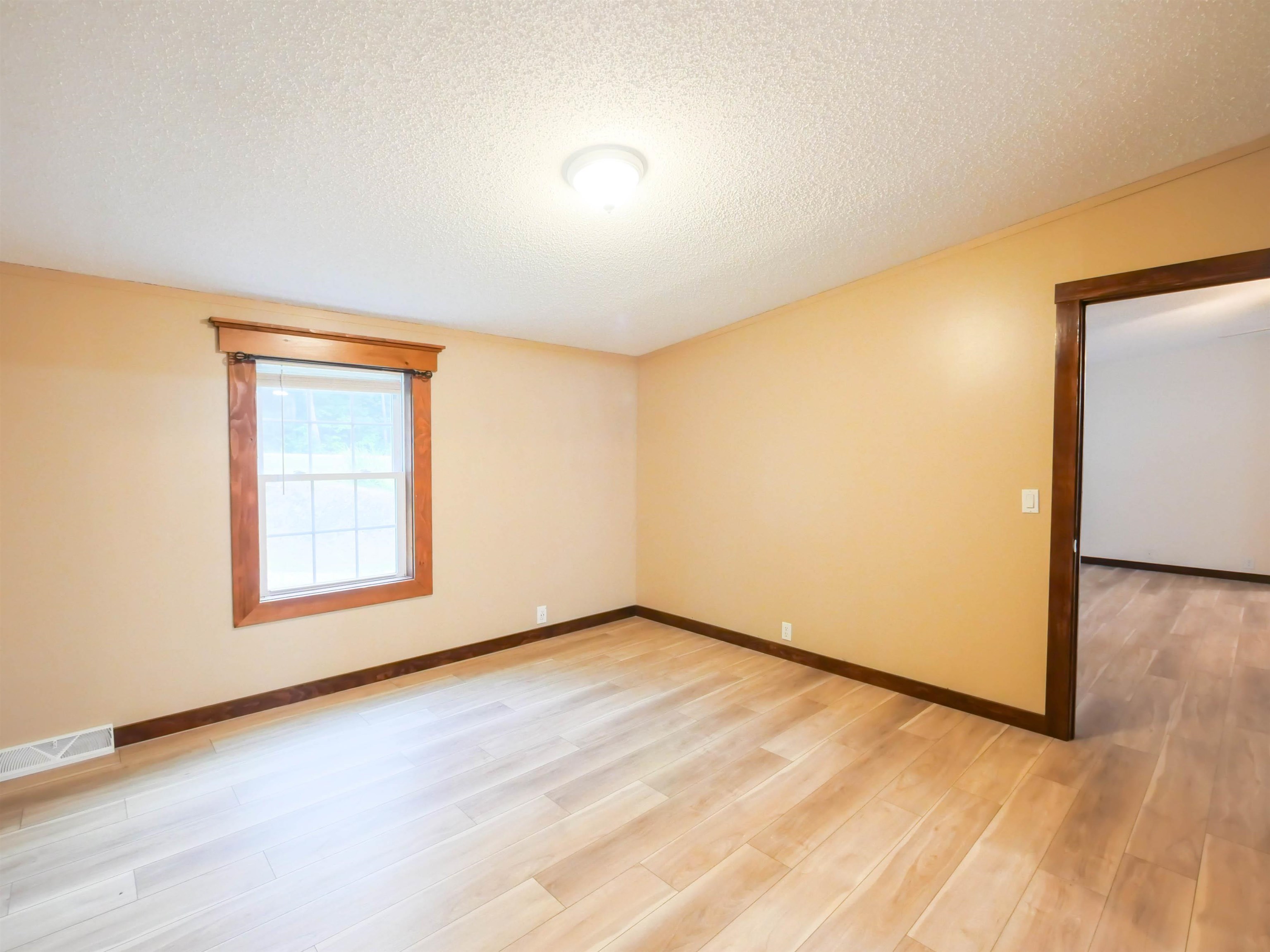 5190 Whipple Hollow Road Property Photo 12