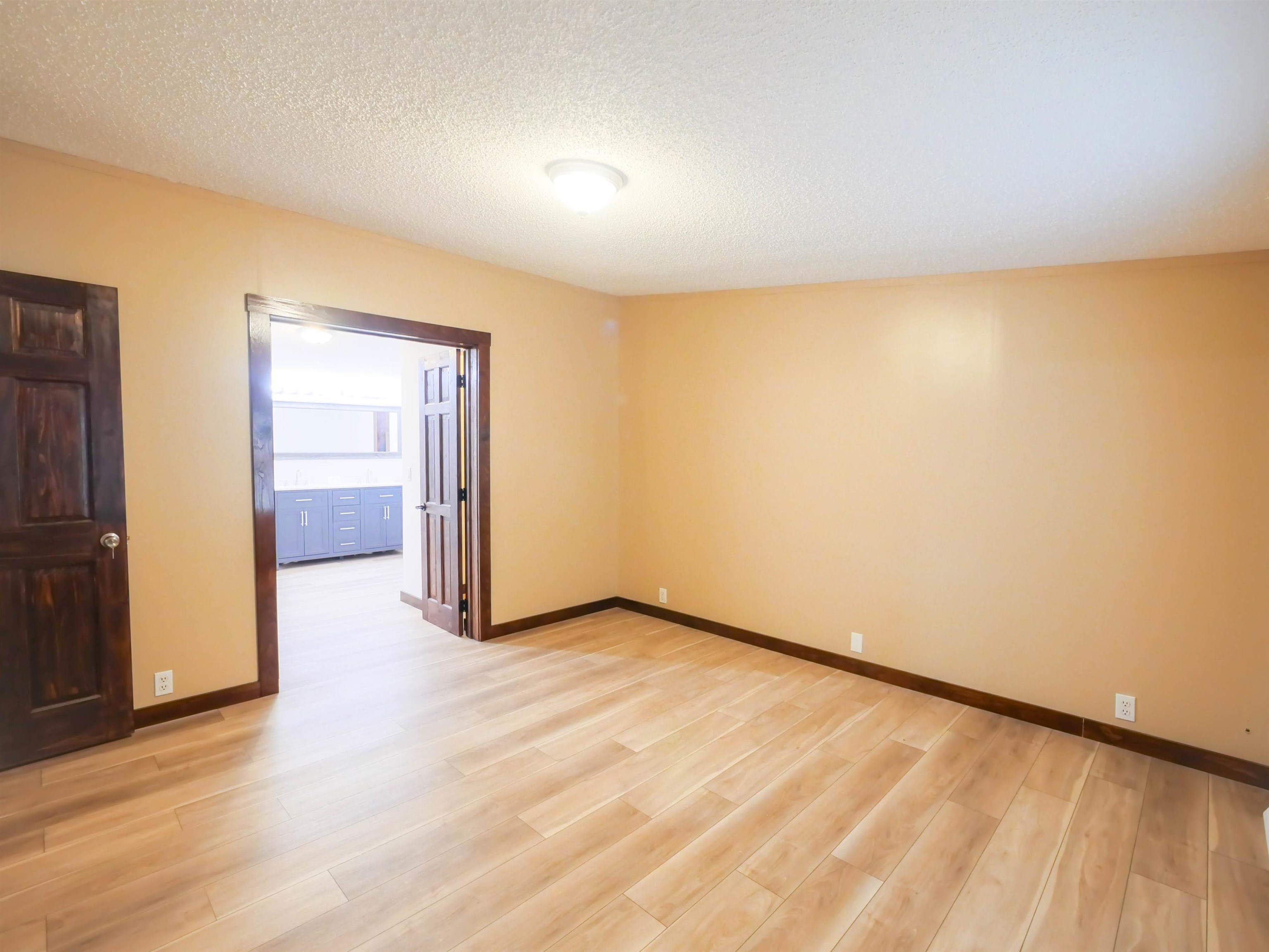 5190 Whipple Hollow Road Property Photo 13