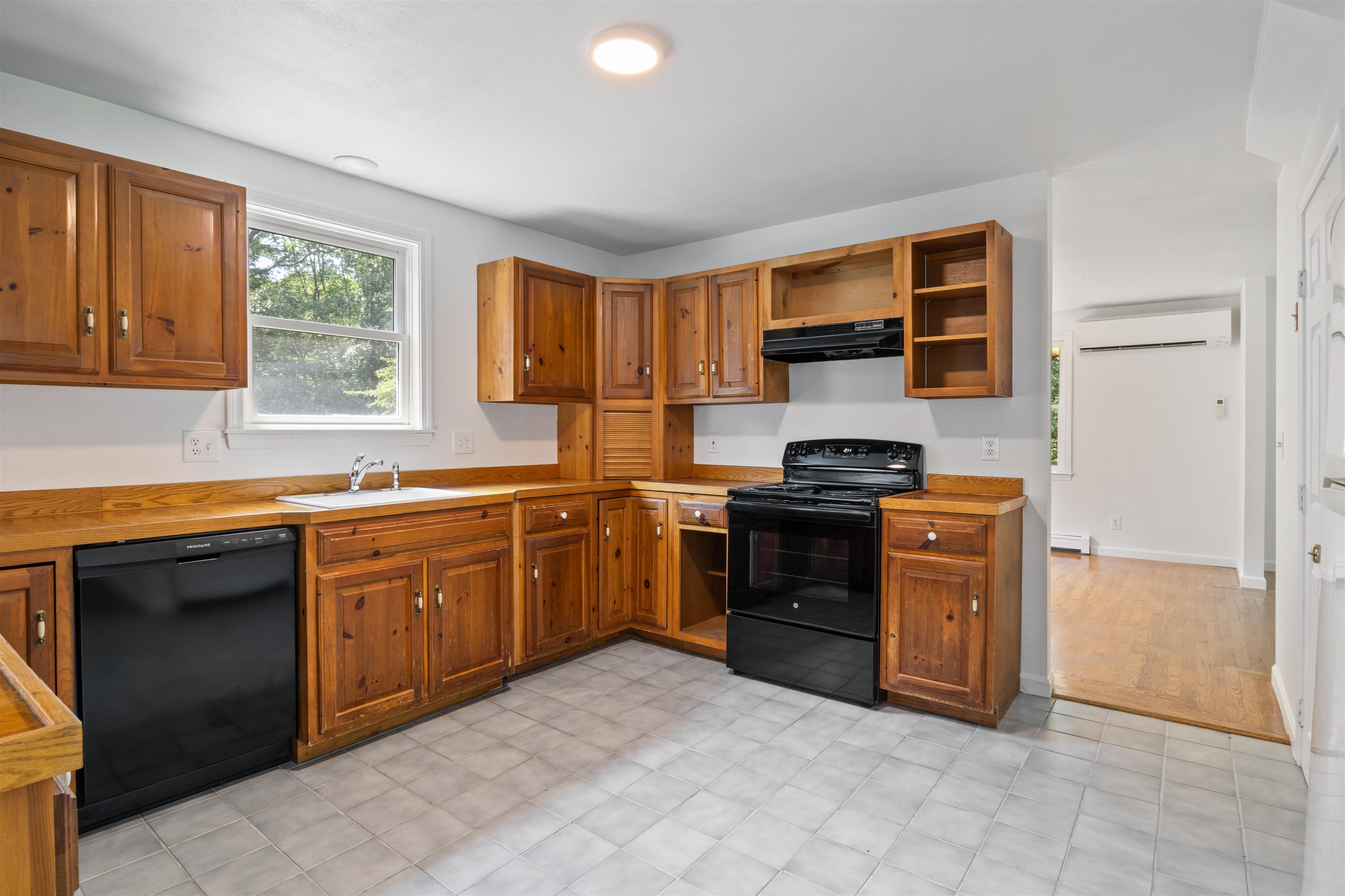 5 Huntington Place Property Photo 13