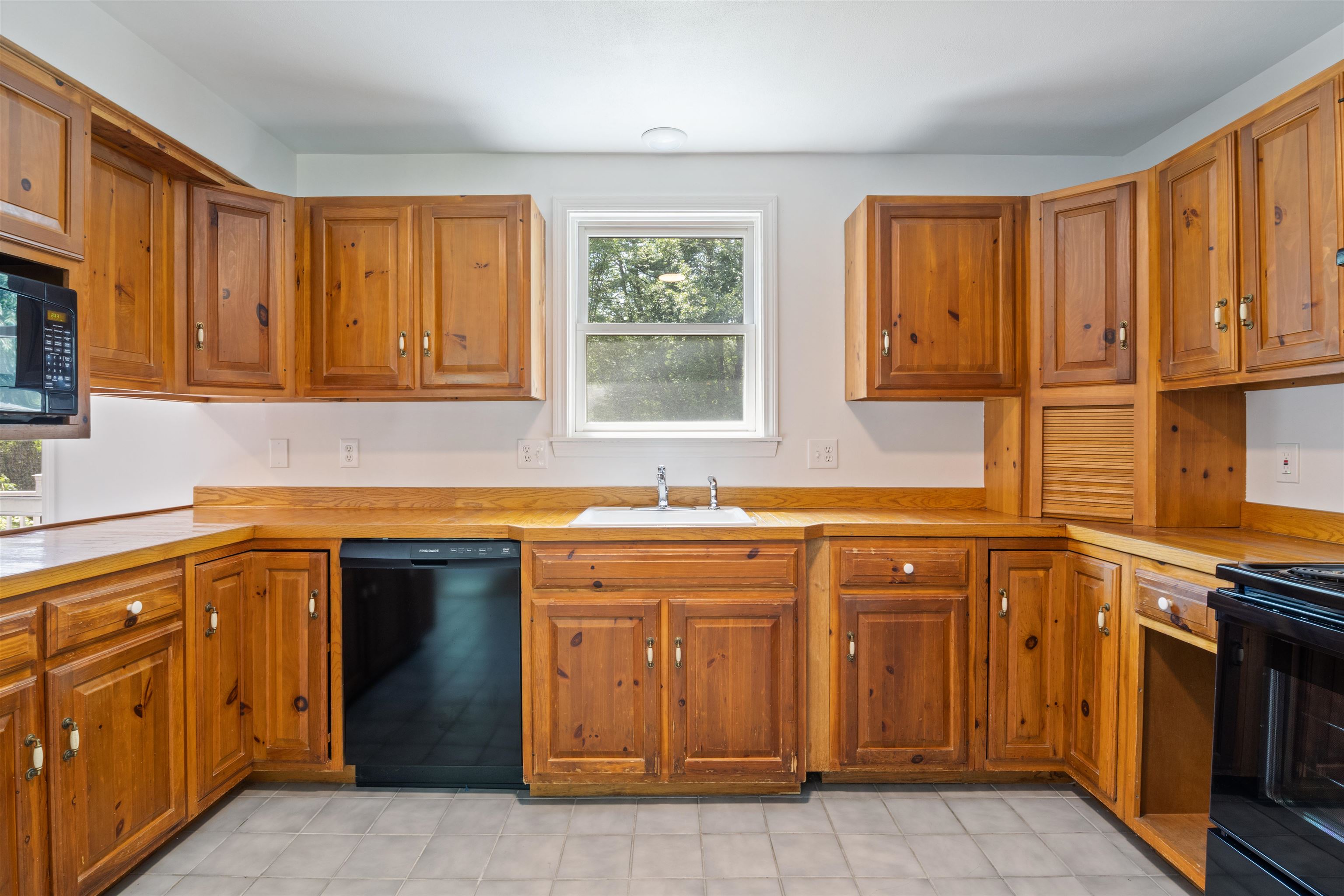5 Huntington Place Property Photo 15