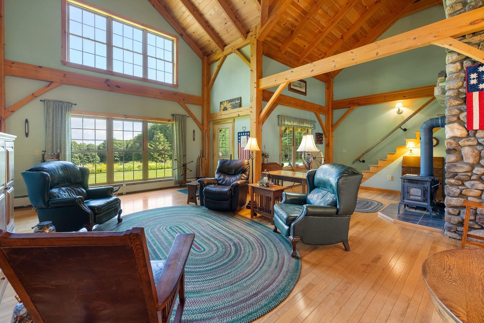 817 Topsham Road Property Photo 3