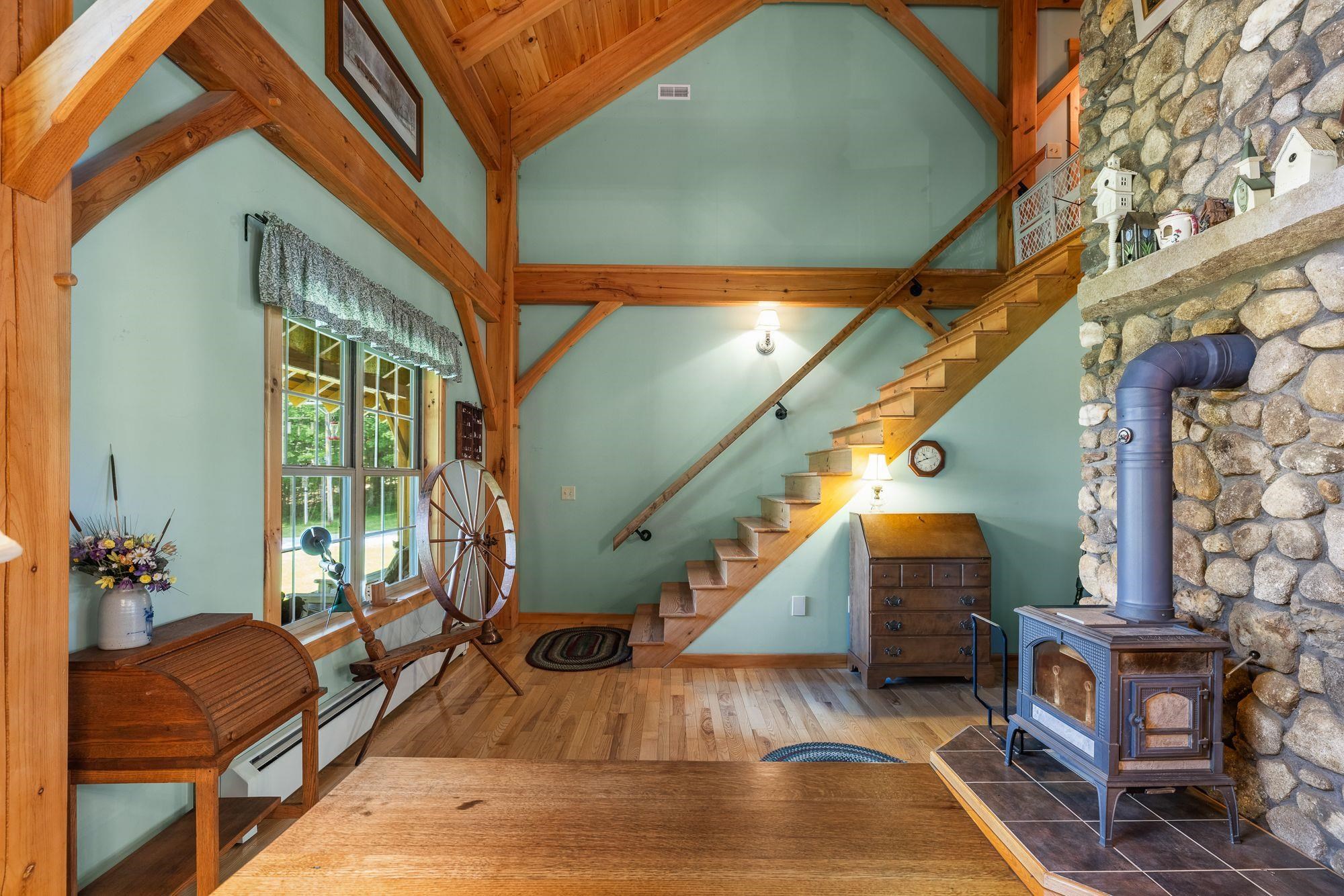 817 Topsham Road Property Photo 8