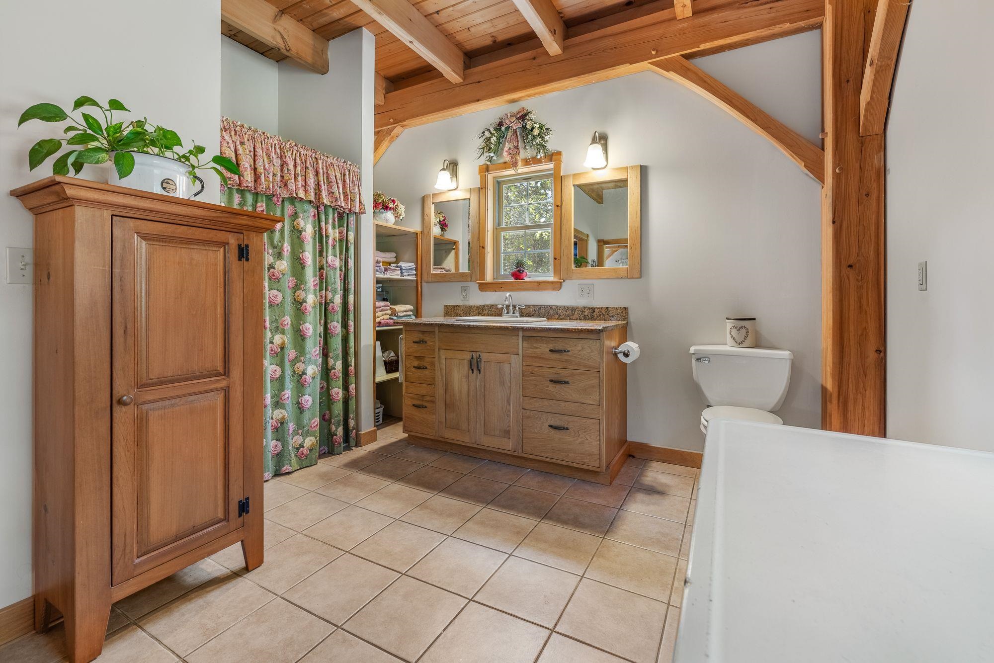 817 Topsham Road Property Photo 22