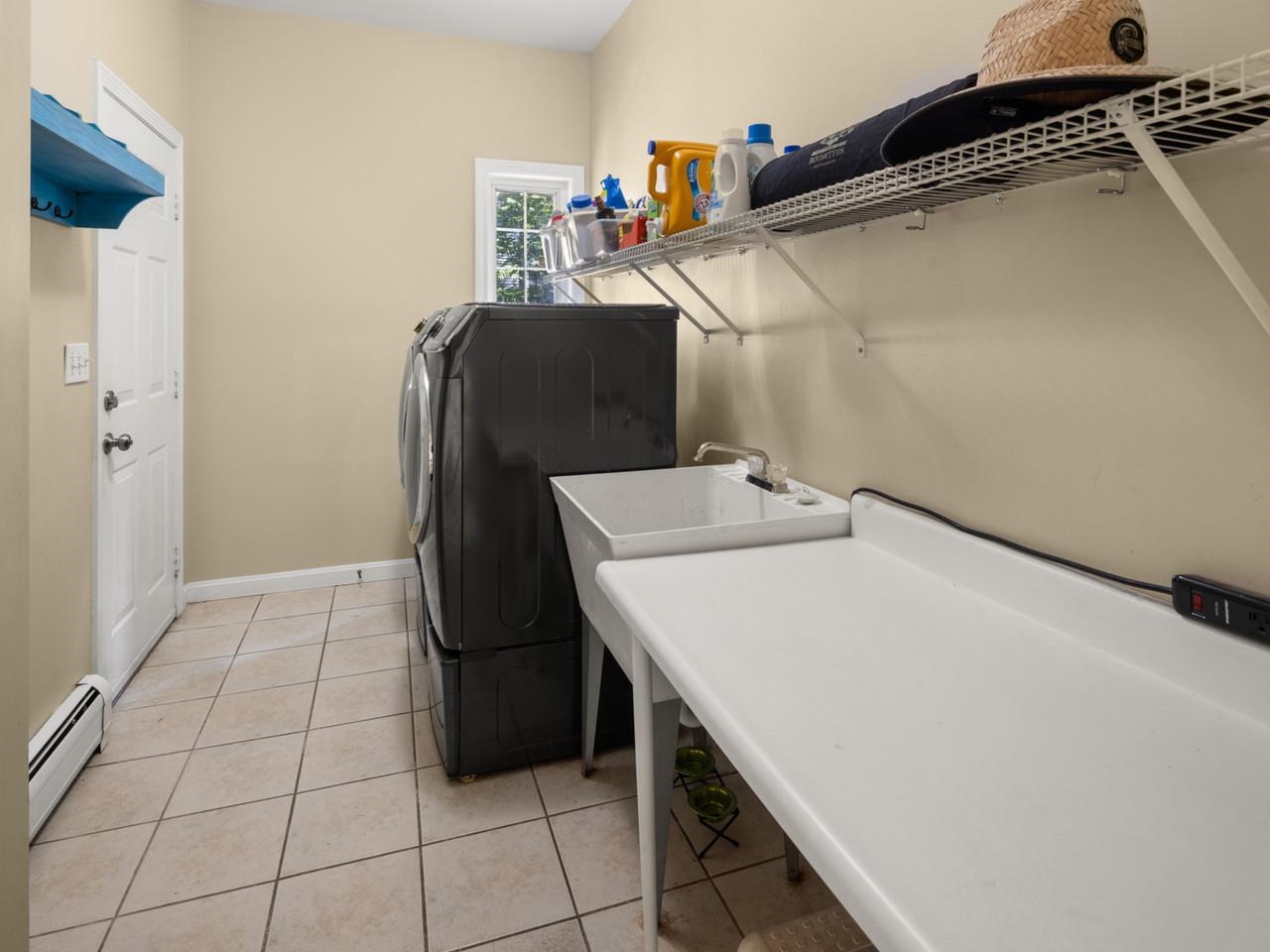 8 Lida Drive Property Photo 21