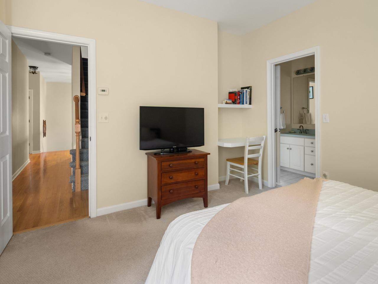 8 Lida Drive Property Photo 32