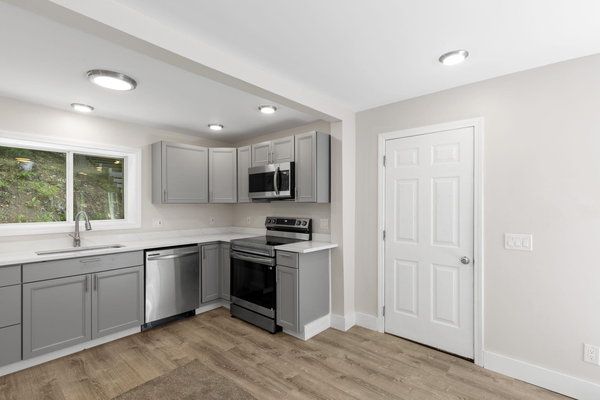 44 Lone Star Avenue Property Photo 12