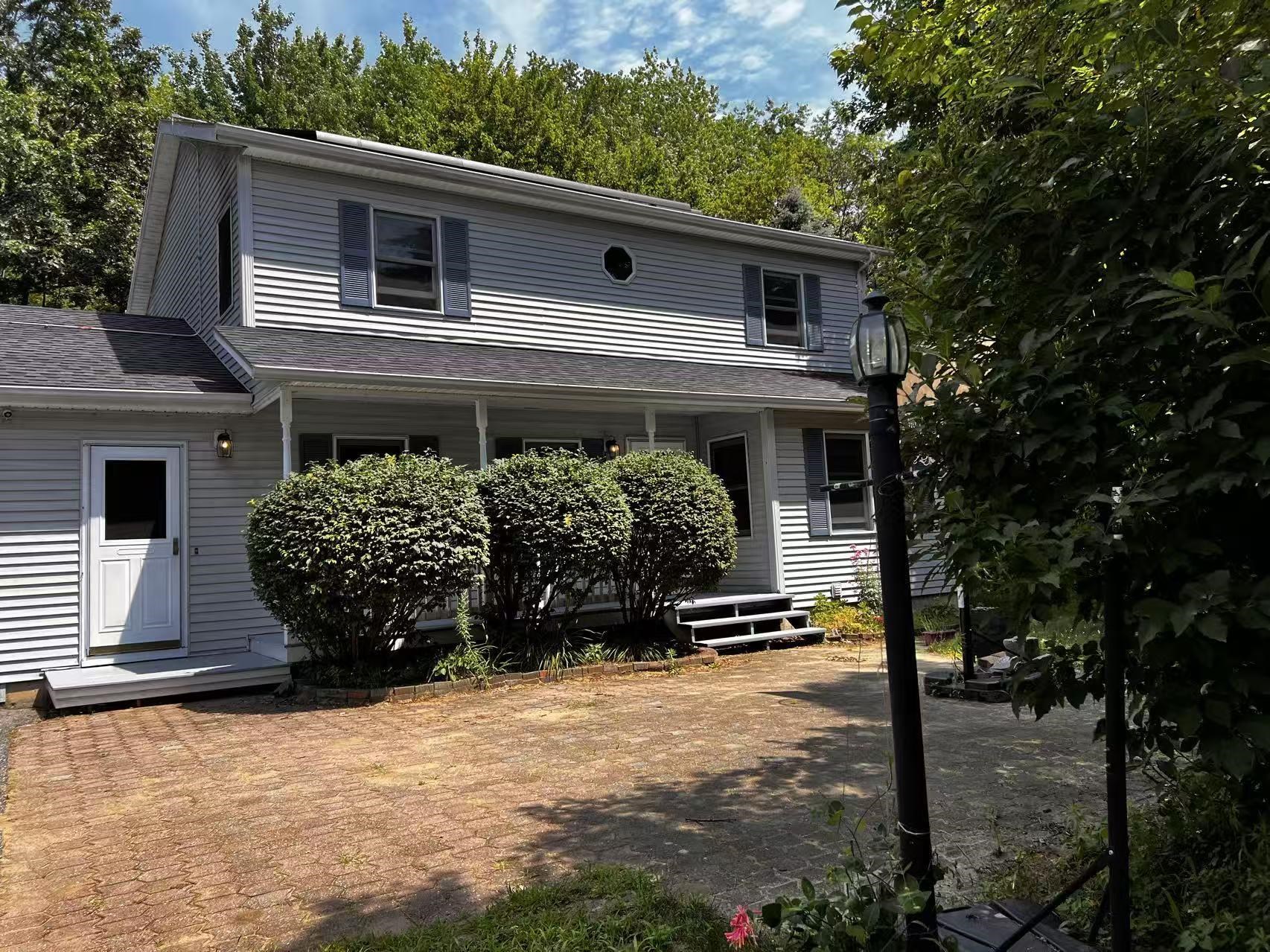 1301 Blakely Road Property Photo 5
