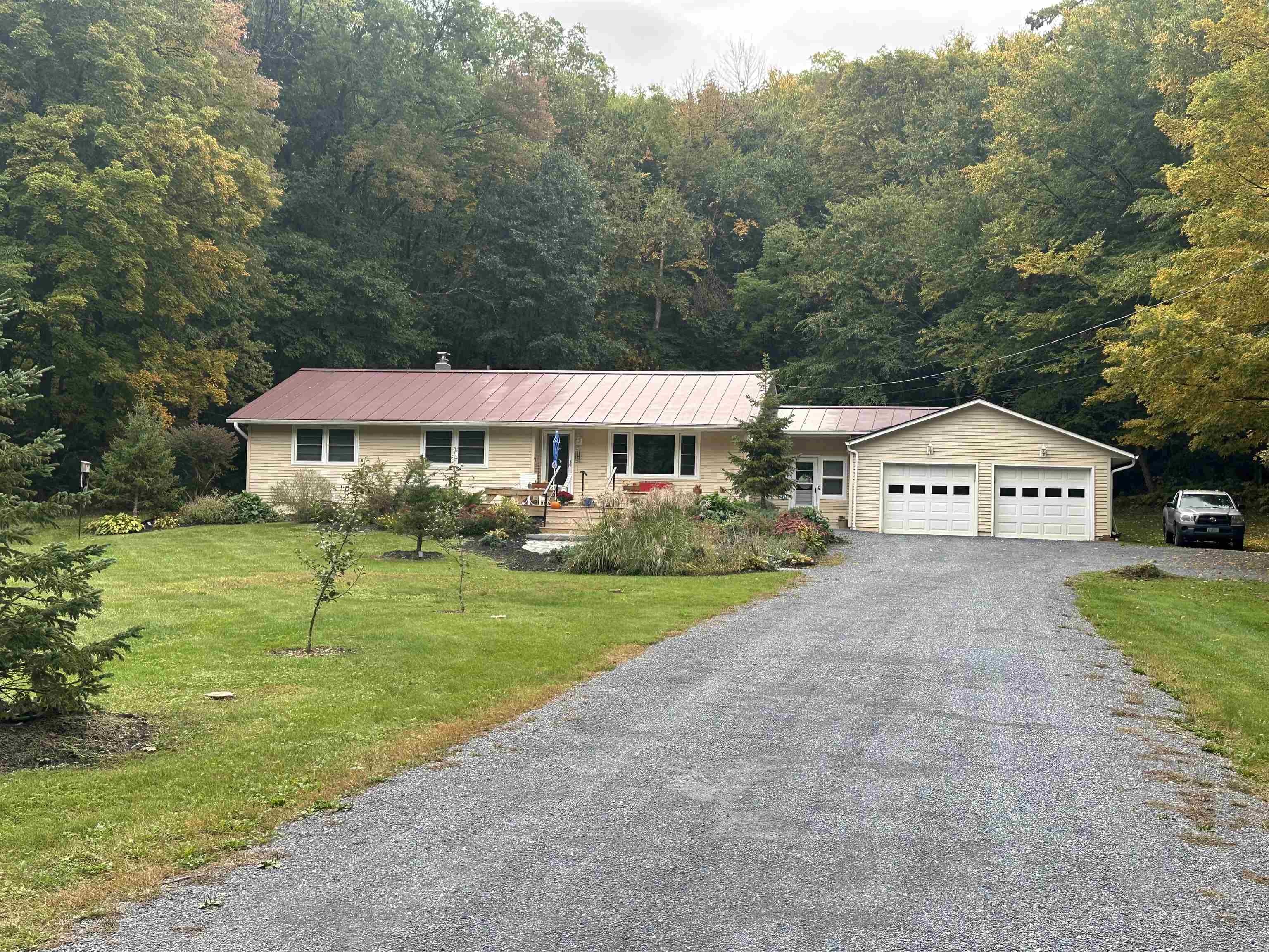1537 Lake Dunmore Road Property Photo 1
