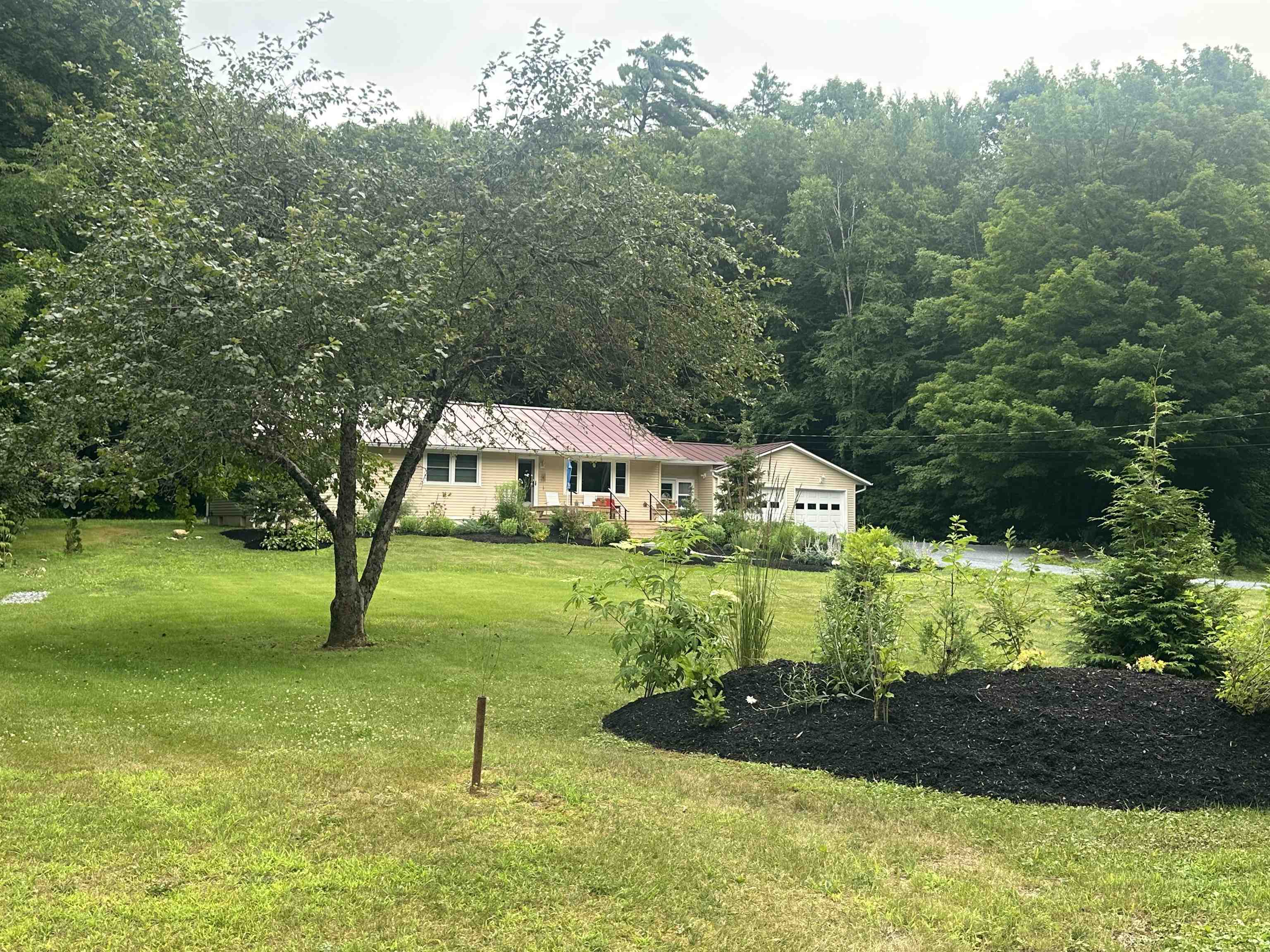 1537 Lake Dunmore Road Property Photo 33