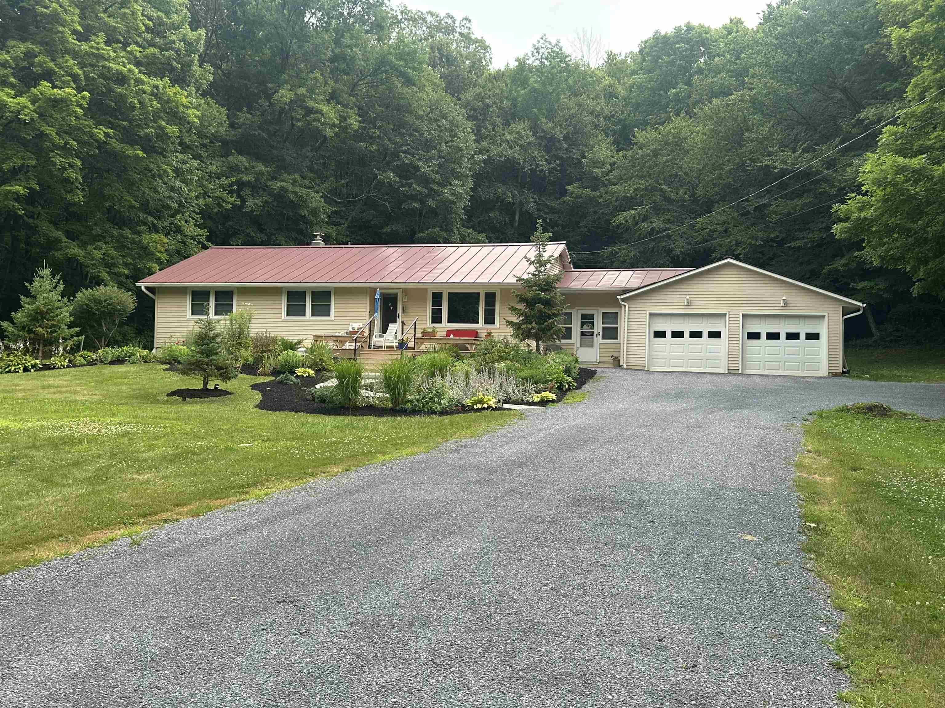 1537 Lake Dunmore Road Property Photo 35