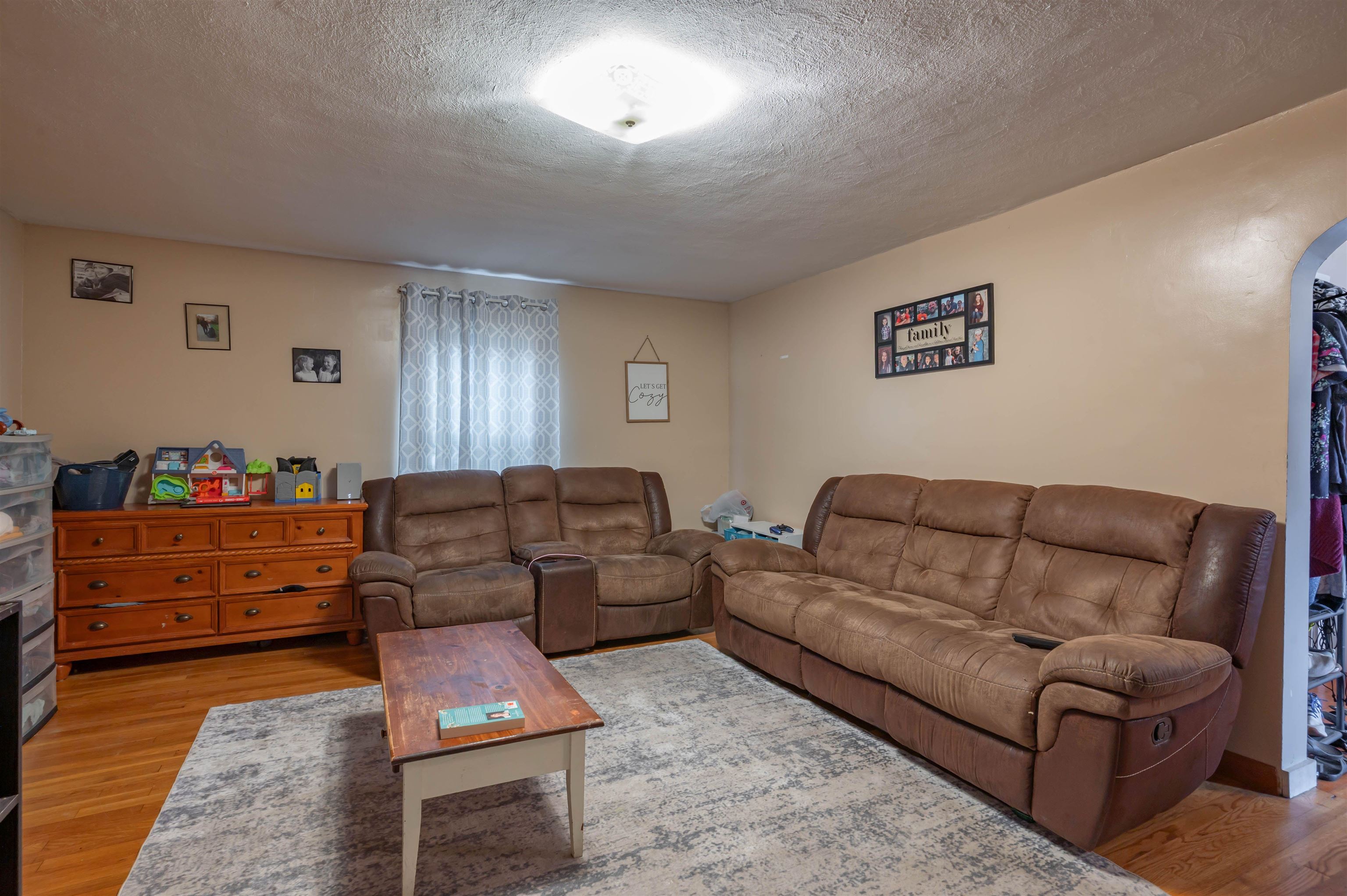 72 Palm Street Property Photo 6