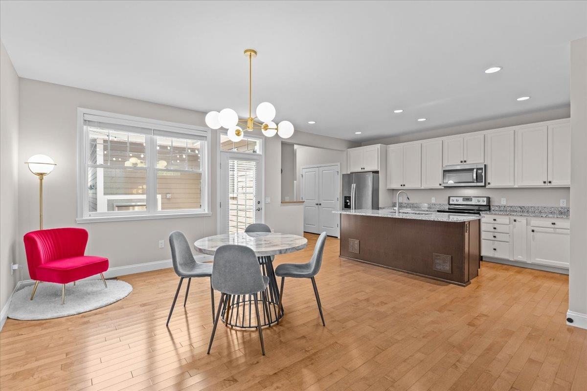 556 Zephyr Road Property Photo 11