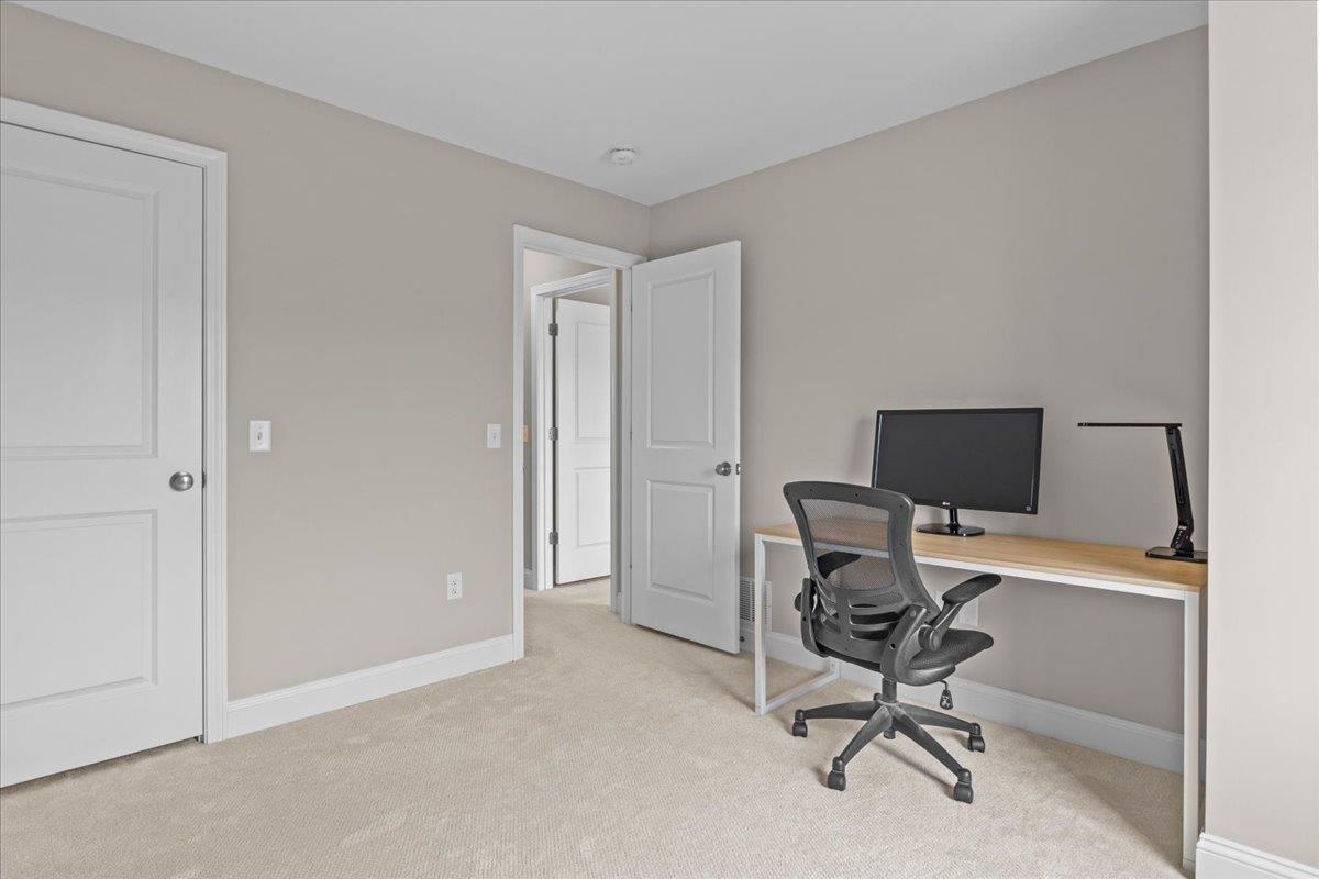 556 Zephyr Road Property Photo 31