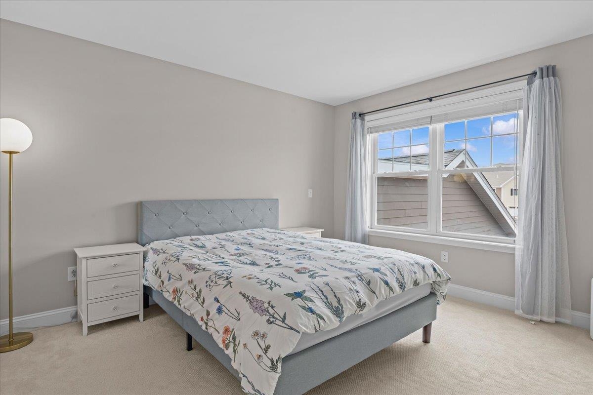 556 Zephyr Road Property Photo 32