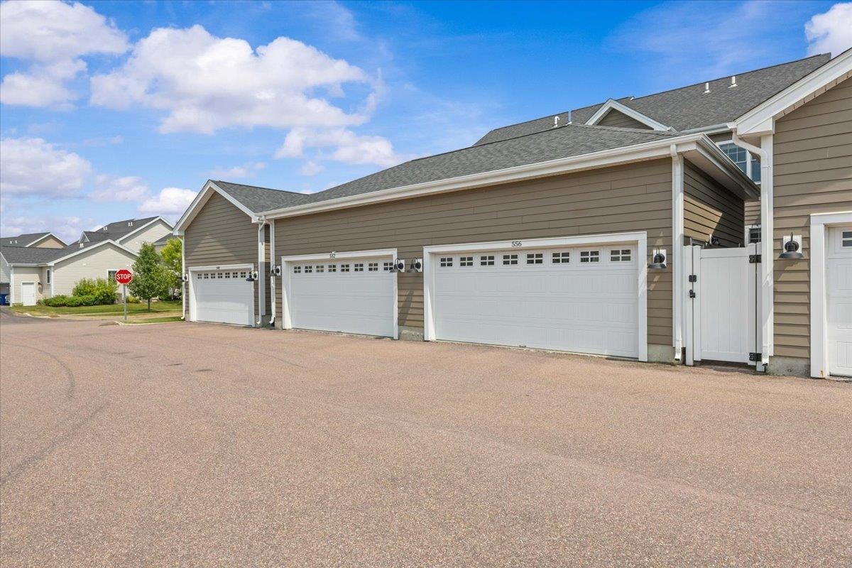 556 Zephyr Road Property Photo 41