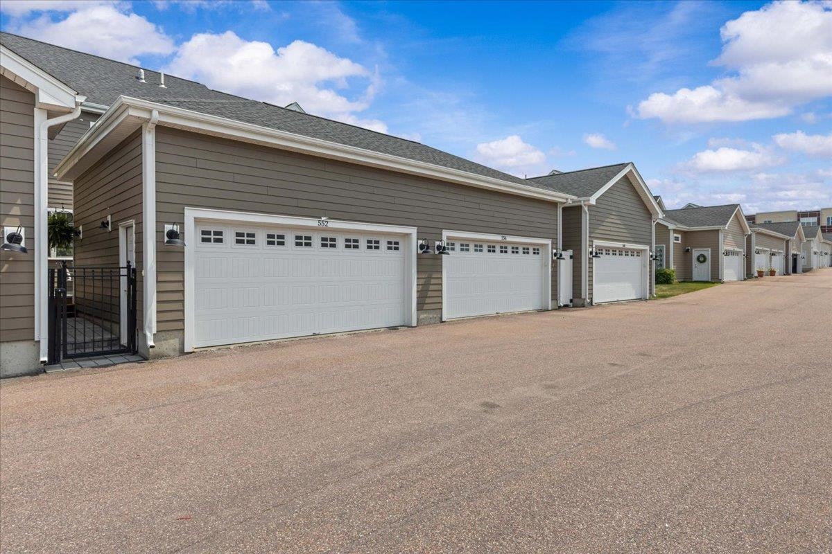 556 Zephyr Road Property Photo 42