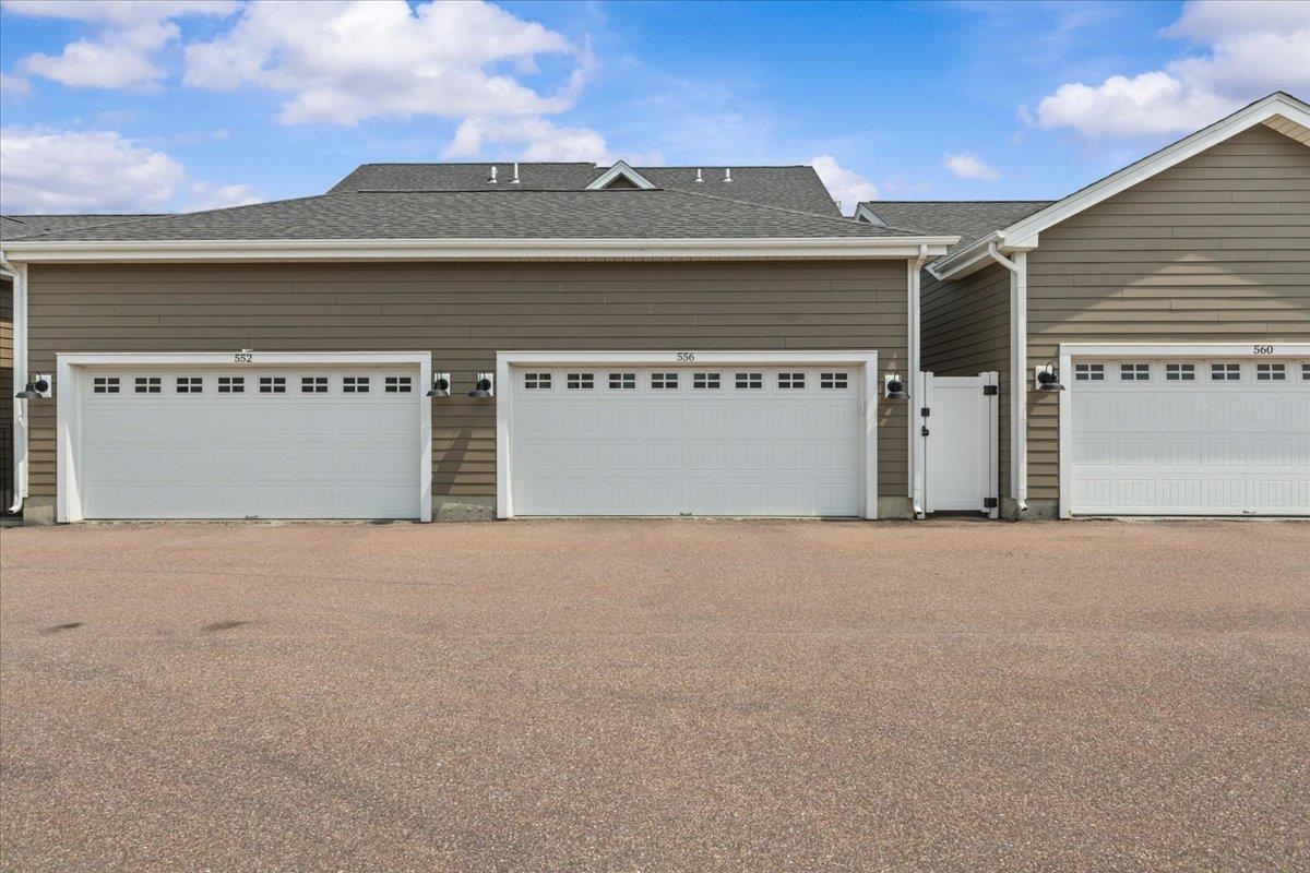 556 Zephyr Road Property Photo 43