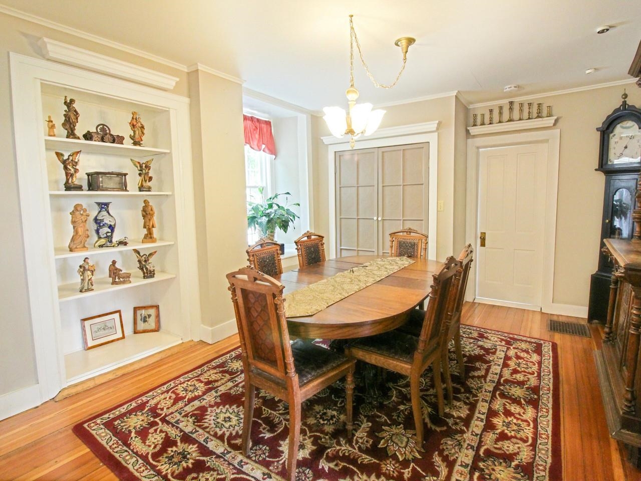 383 St. Albans Road Property Photo 10