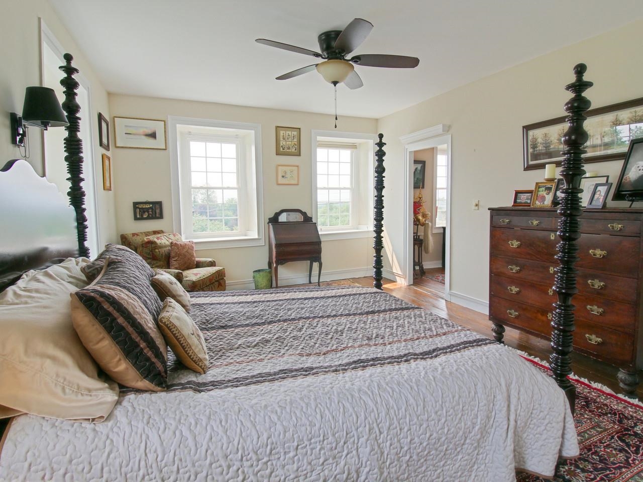 383 St. Albans Road Property Photo 15