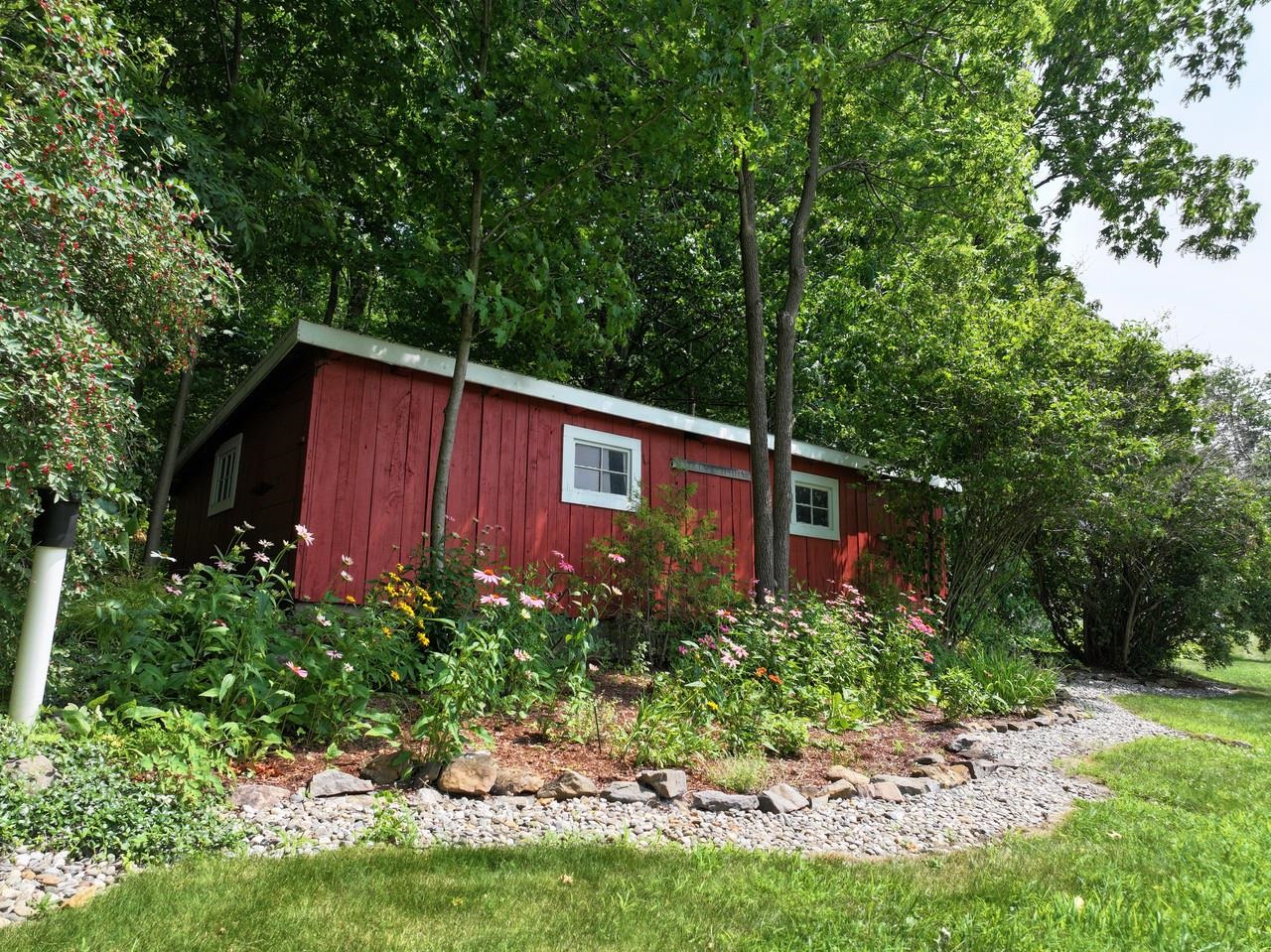 383 St. Albans Road Property Photo 49
