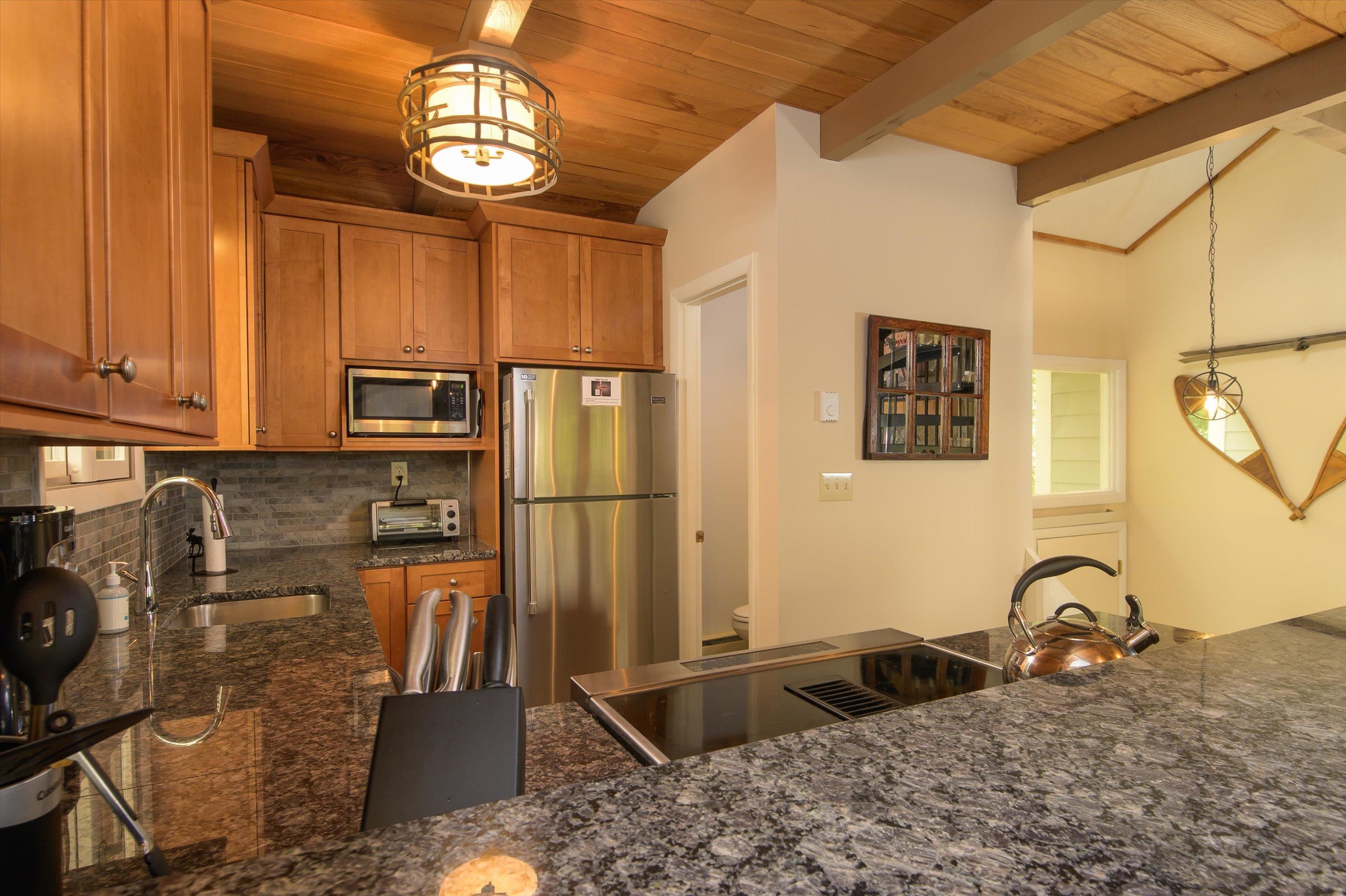 61 Rimrock Road Property Photo 11