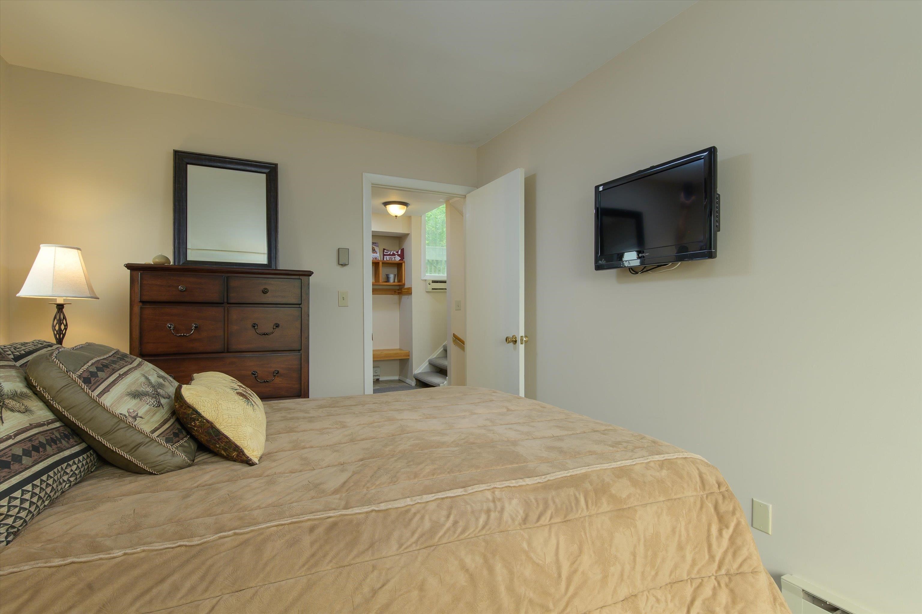 61 Rimrock Road Property Photo 17