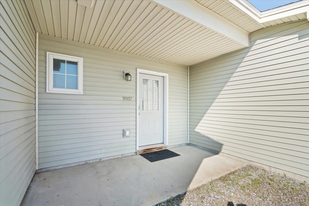 1002 Cook Road Property Photo 10