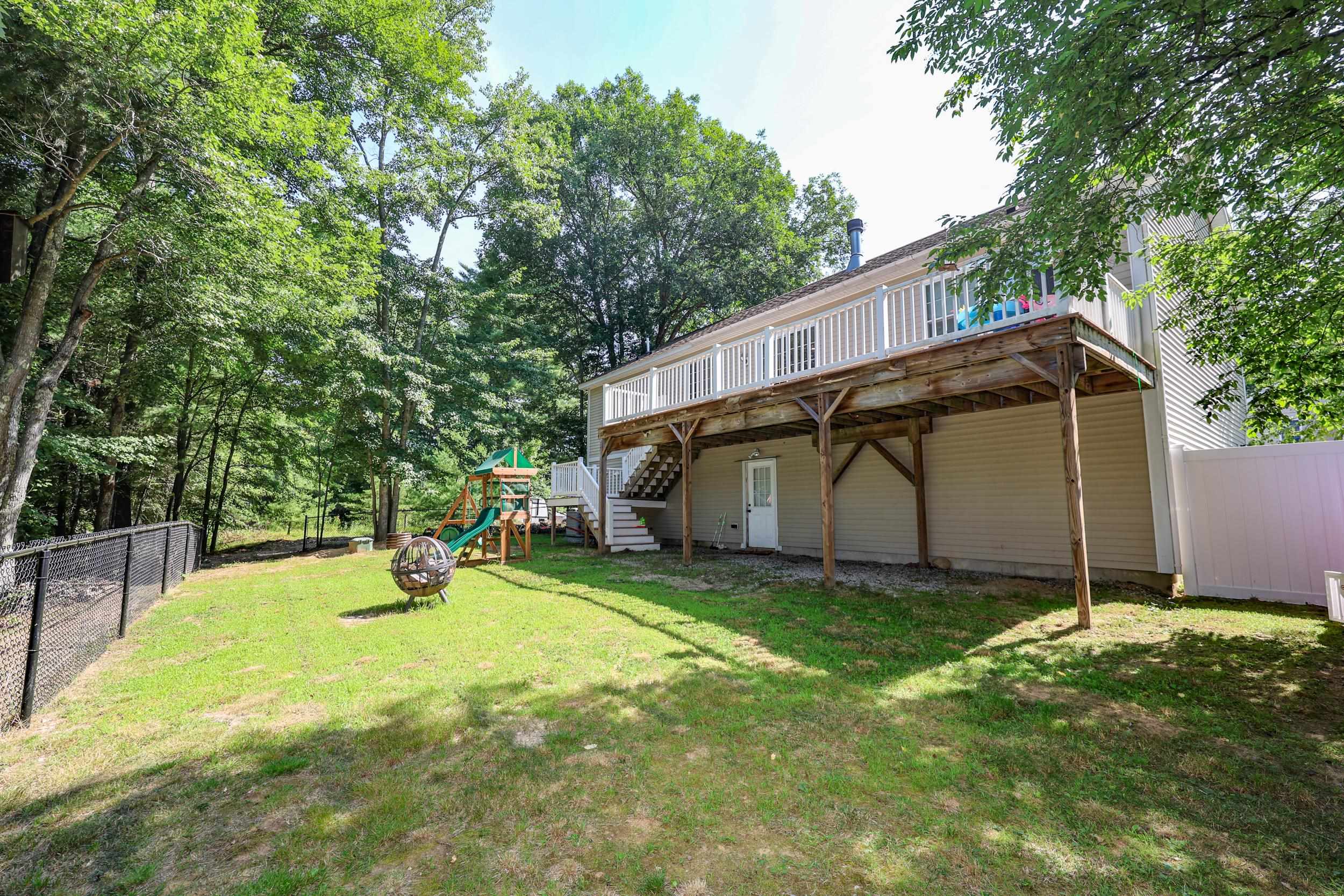 8 Riverside Drive Property Photo 6
