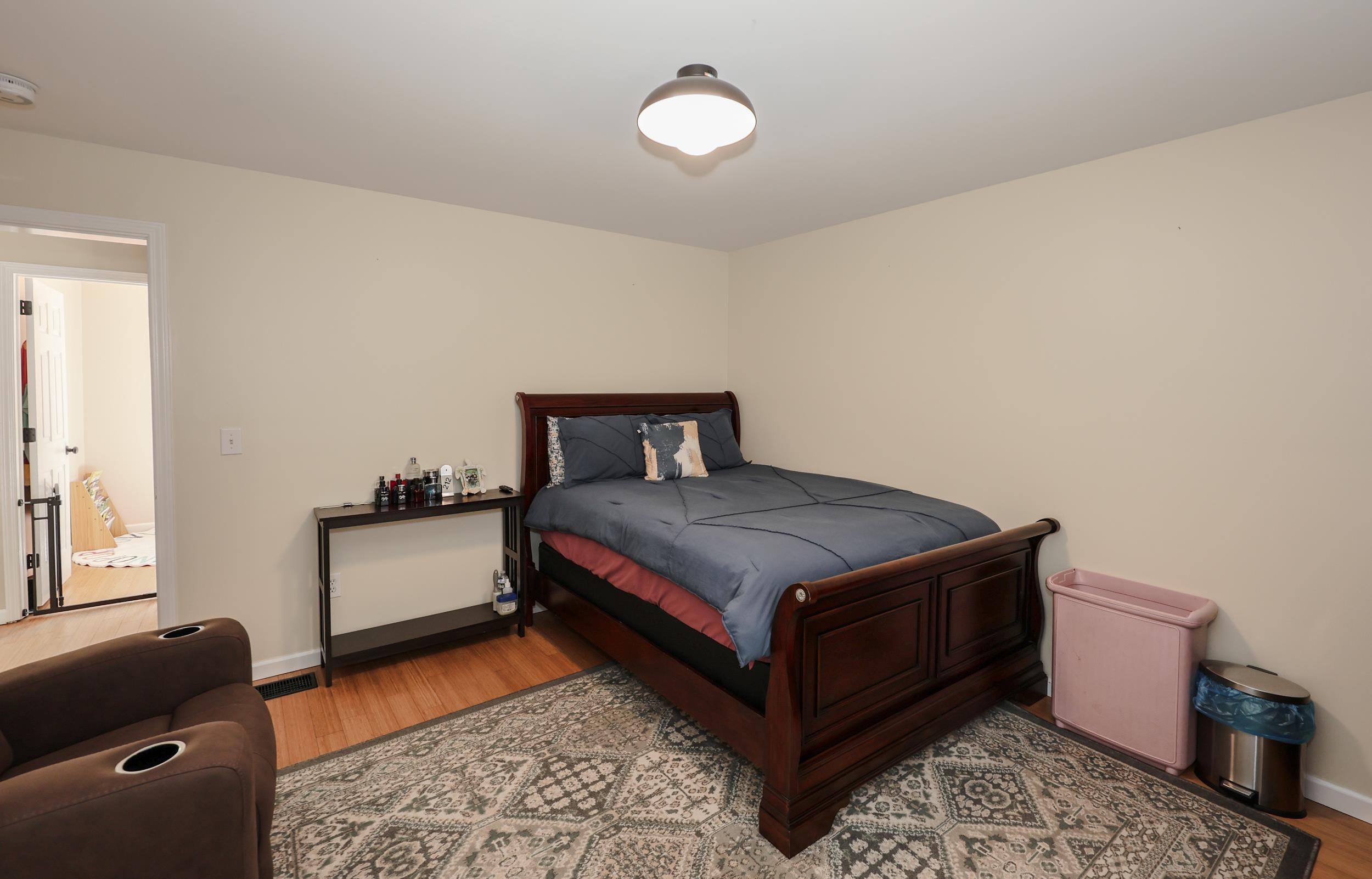8 Riverside Drive Property Photo 27