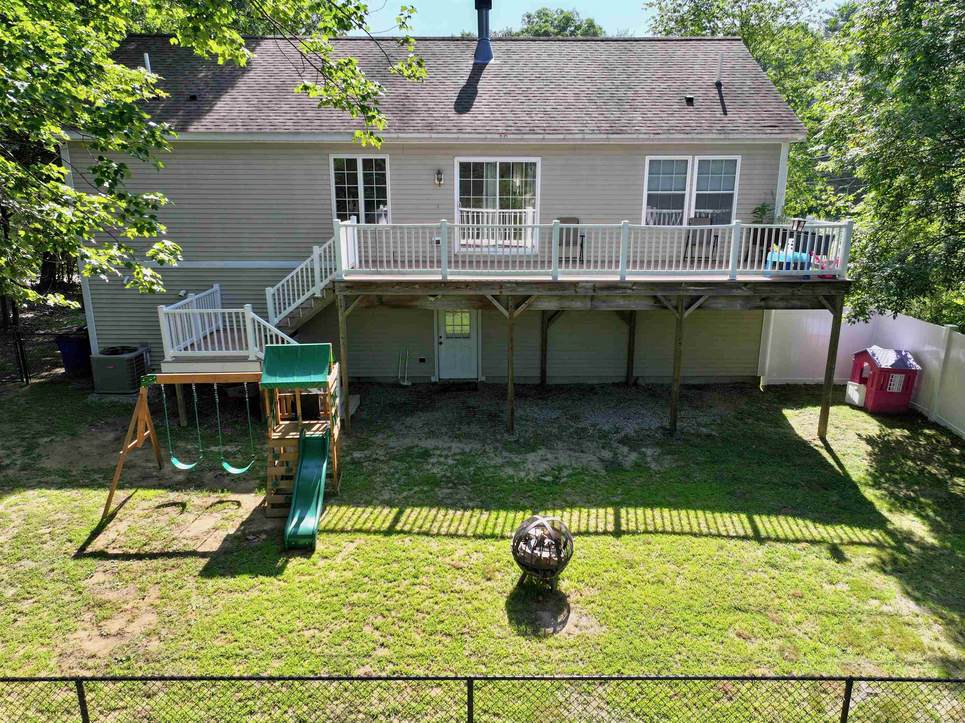 8 Riverside Drive Property Photo 41