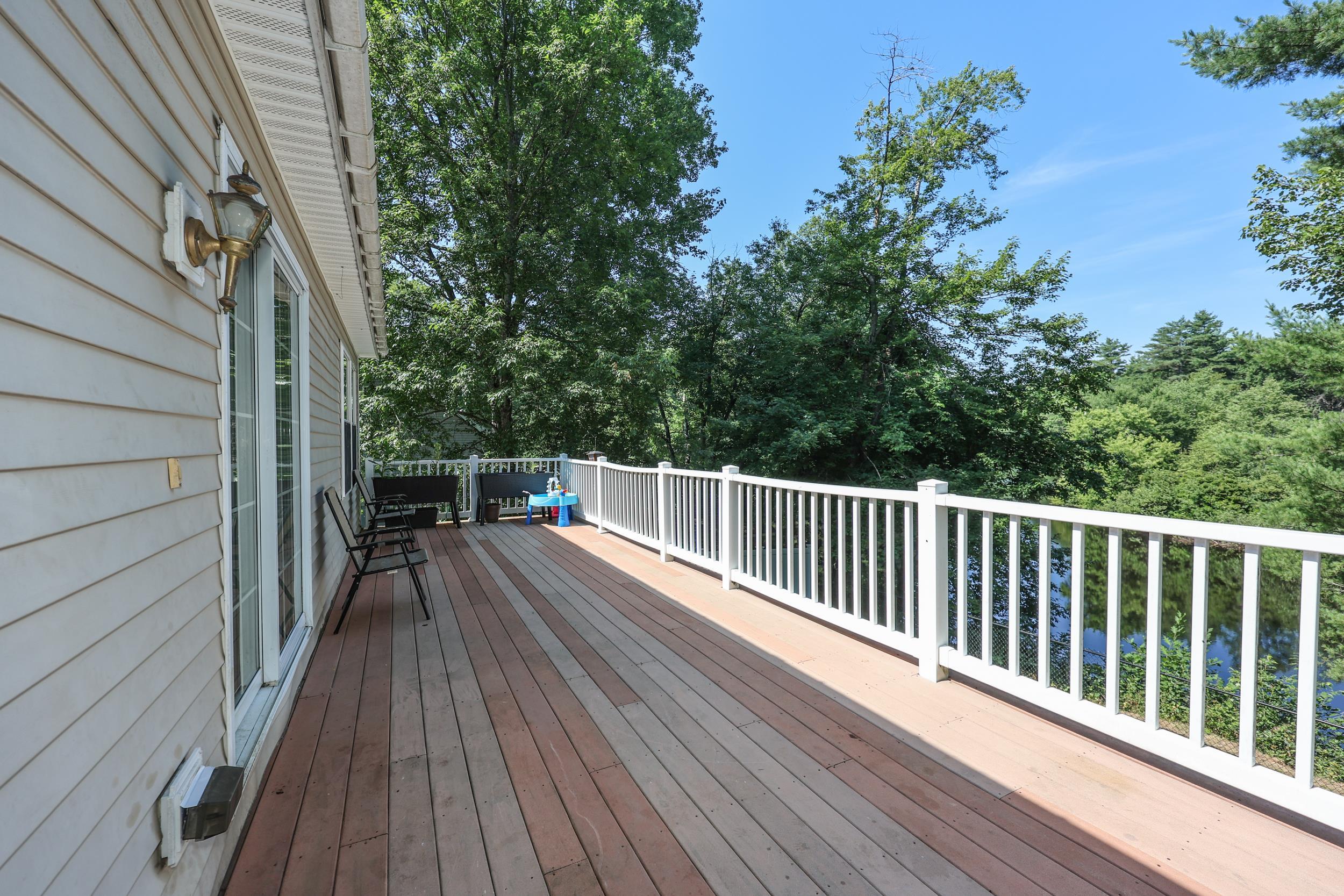 8 Riverside Drive Property Photo 42