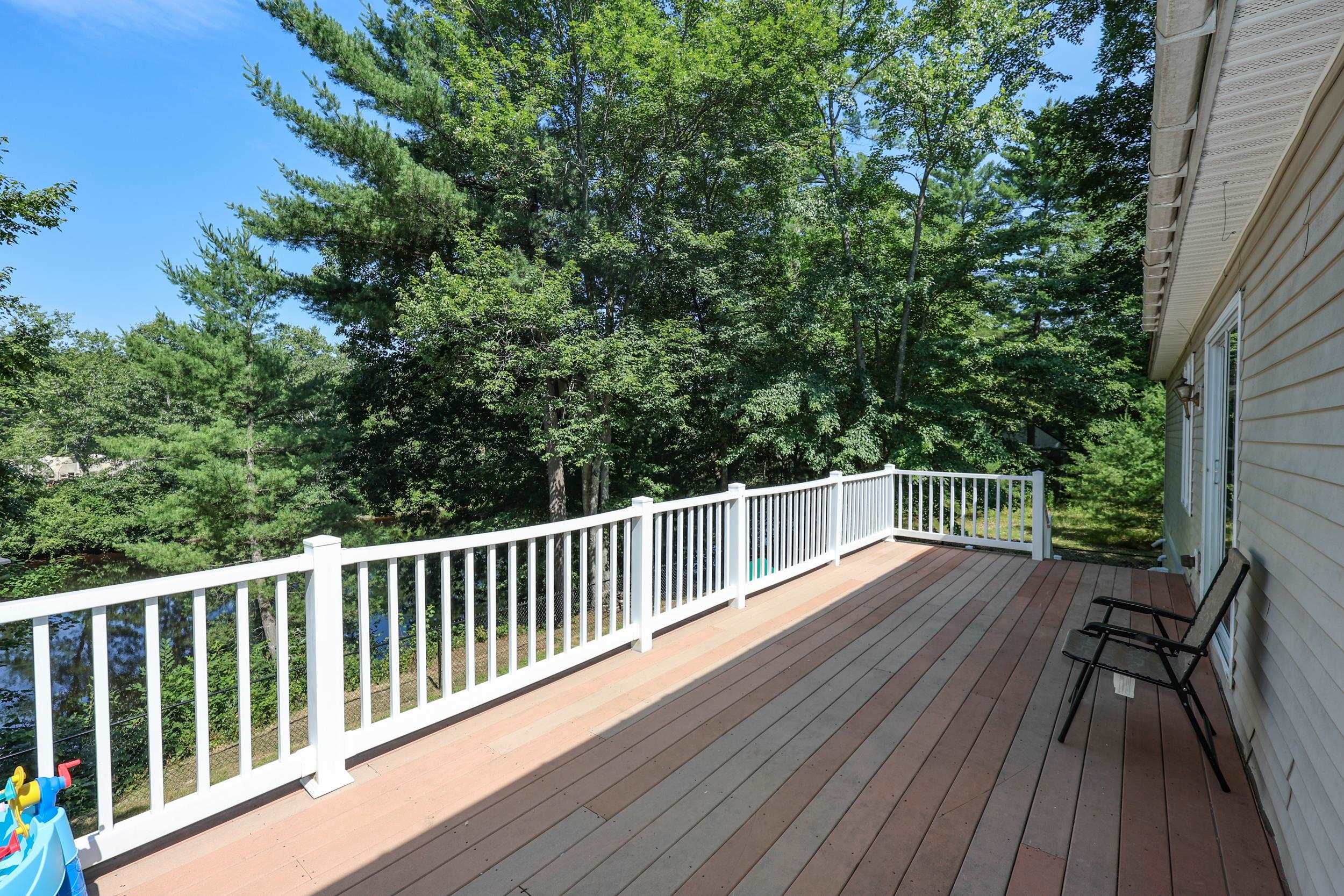 8 Riverside Drive Property Photo 43