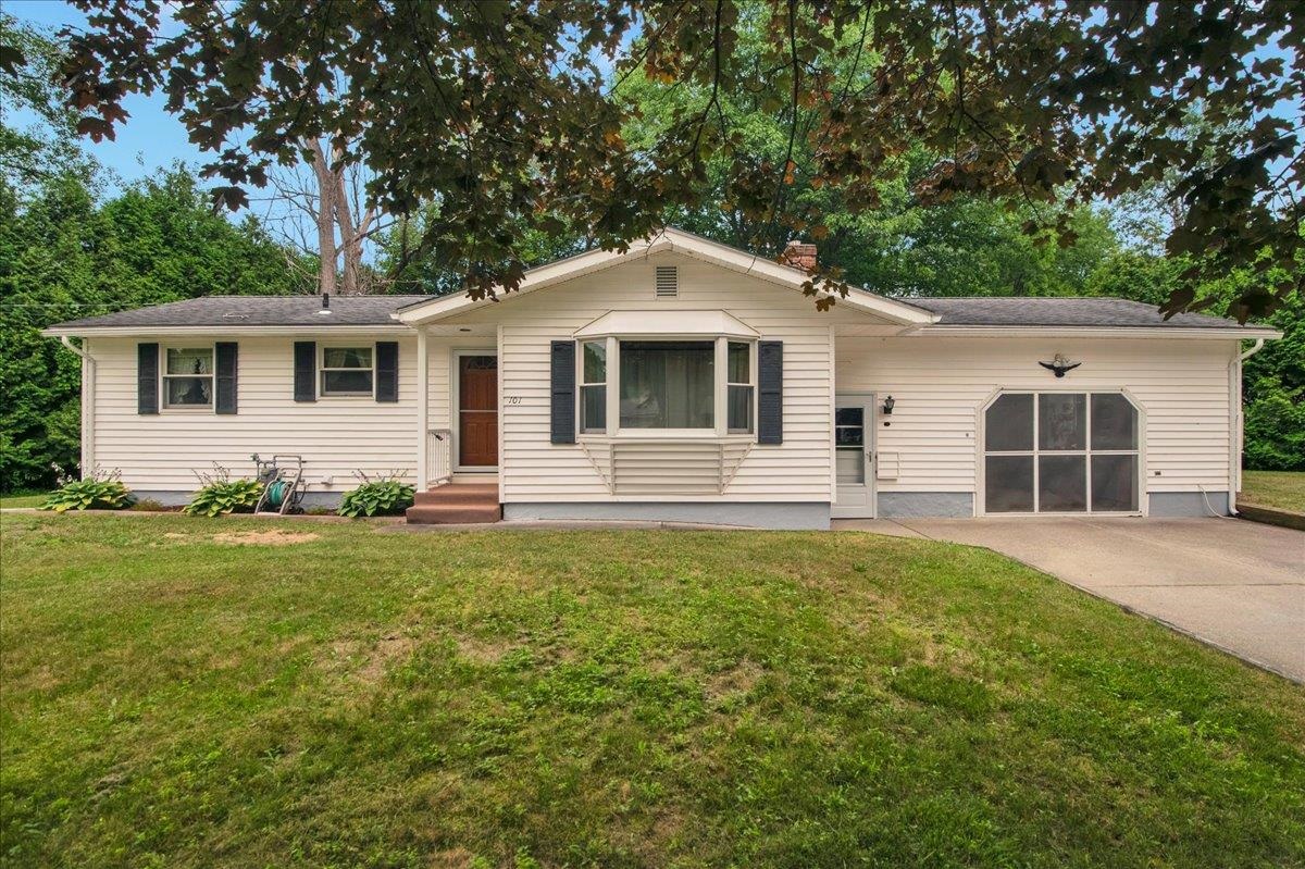 101 Birchwood Drive Property Photo 1