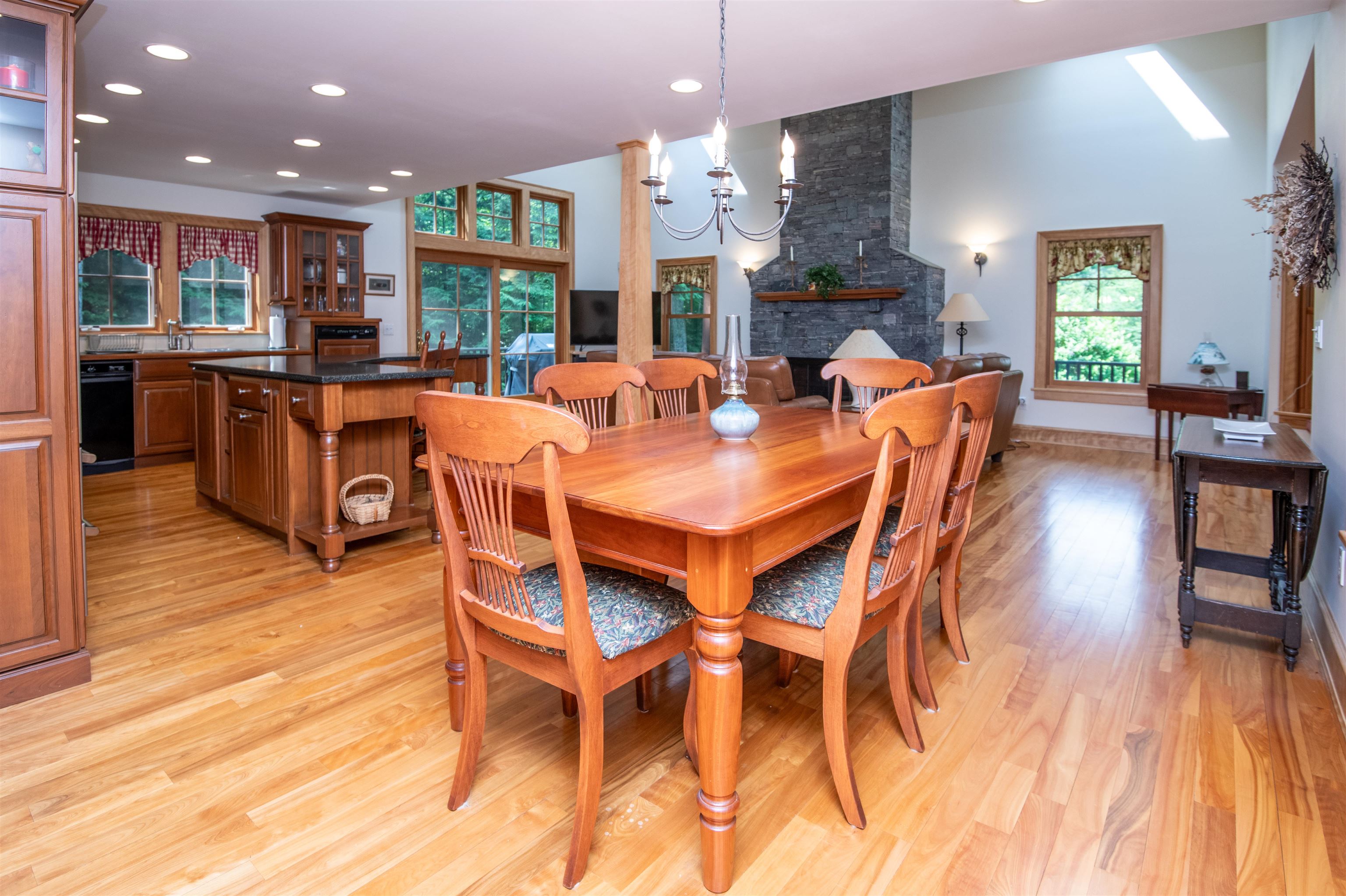 182 Farm Ridge Road Property Photo 11