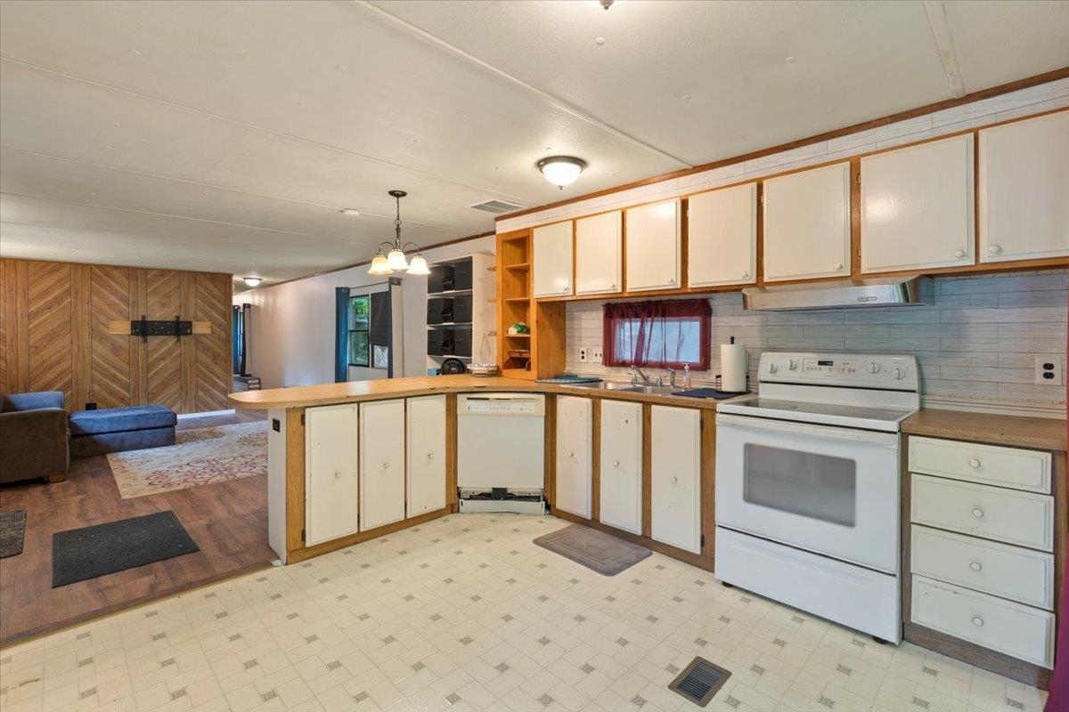 95 Walden Road Property Photo 16
