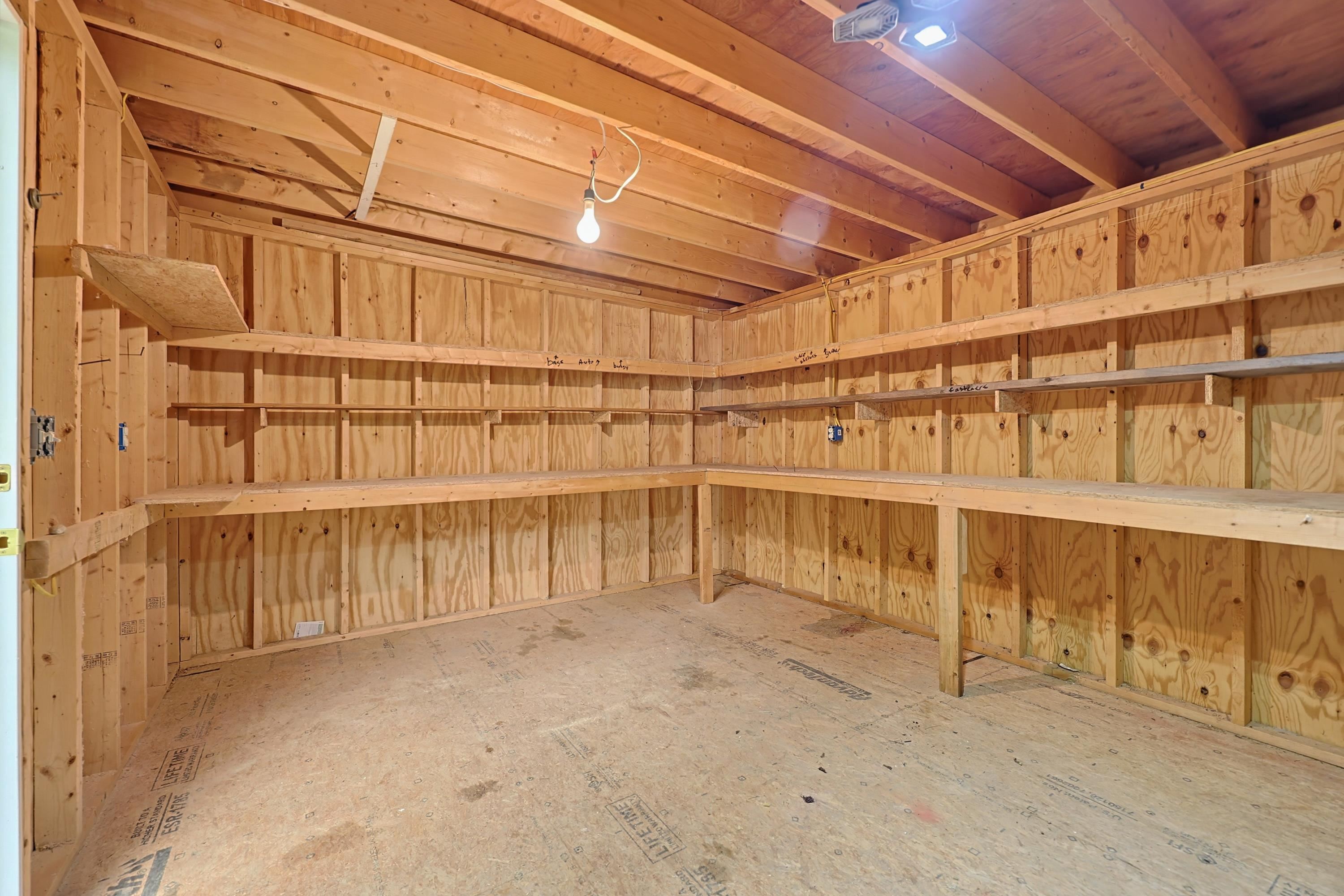 83 Boxwood Lane Property Photo 33