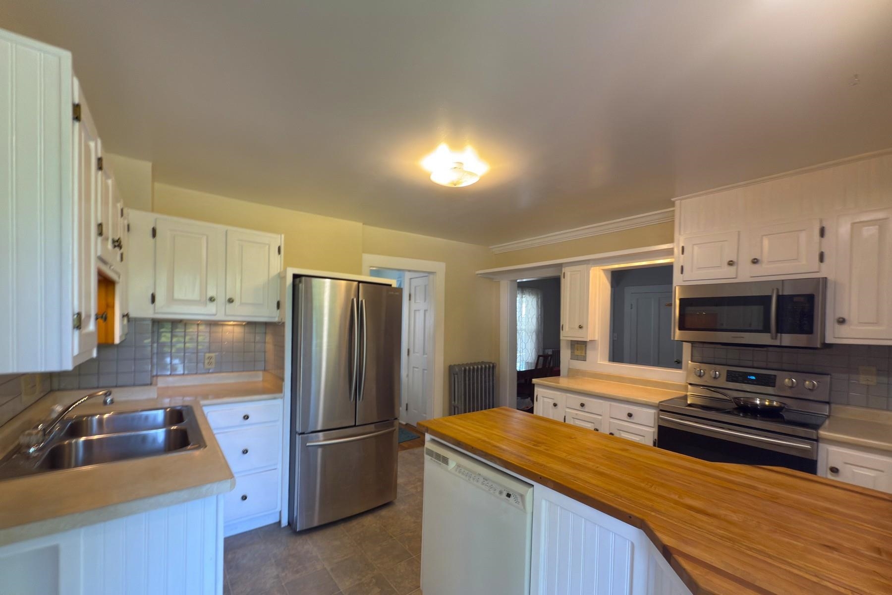 99 Franklin Street Property Photo 8