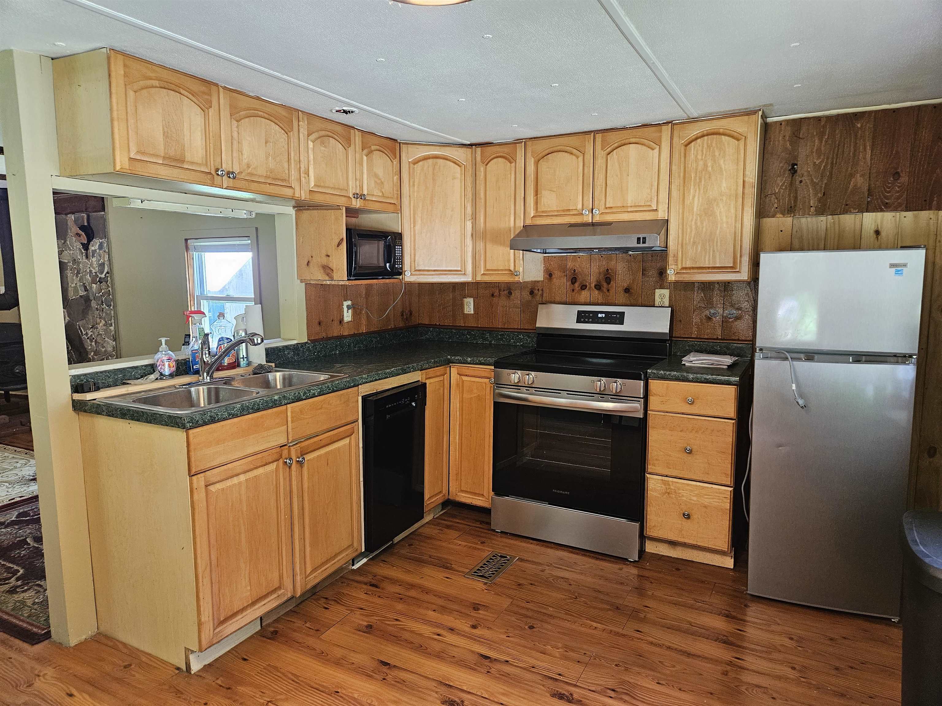 245 Lazy Brook Drive Property Photo 10