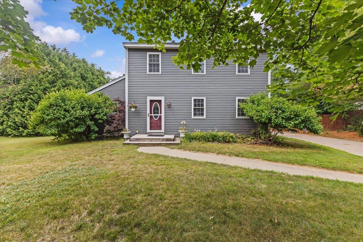 20 Suffolk Lane Property Photo 1