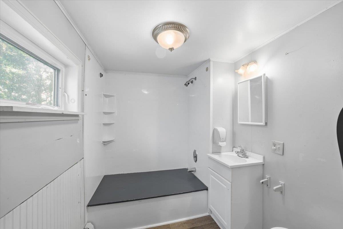 1815 Main Street Property Photo 18