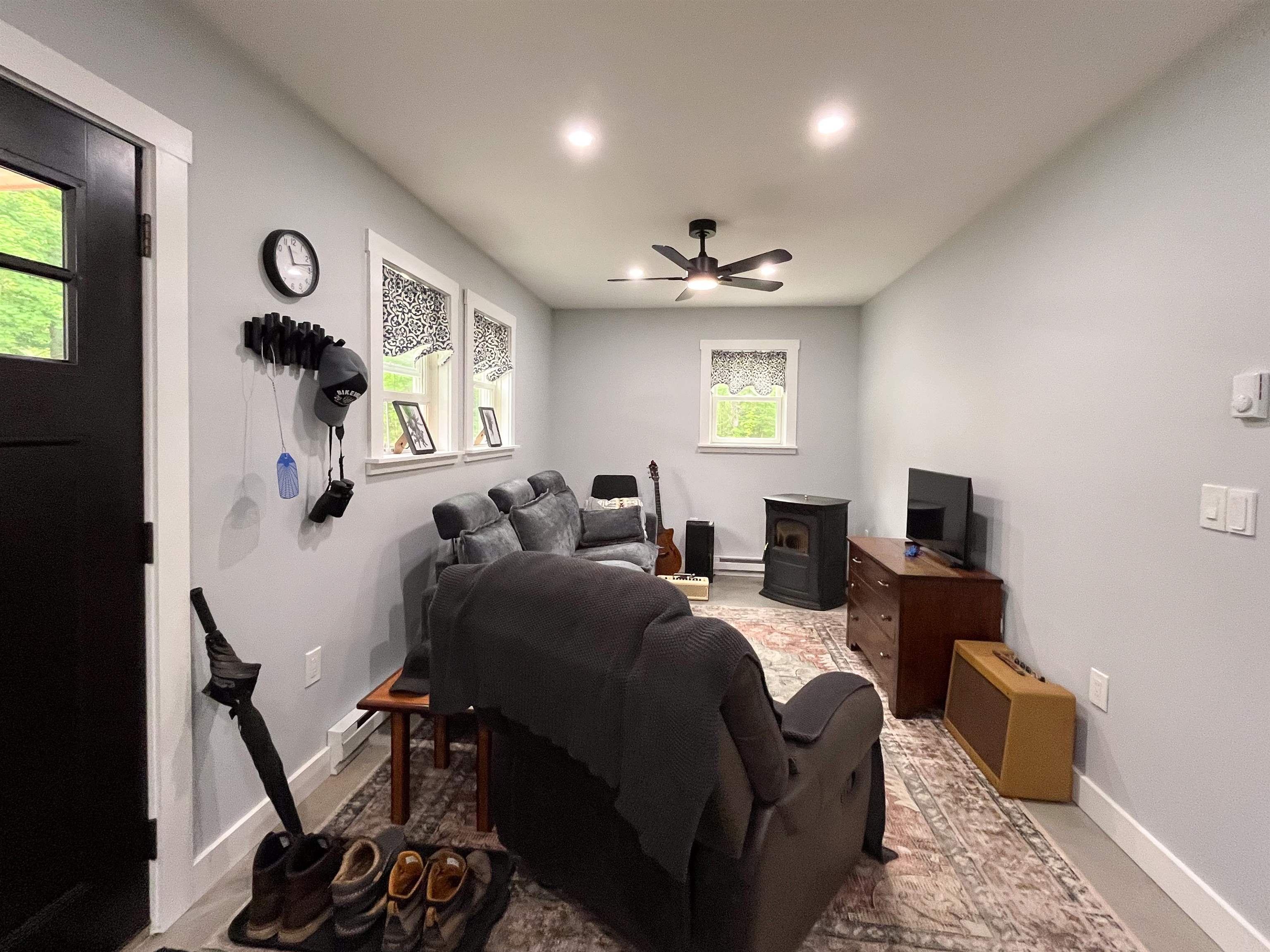 146 Lang Road Property Photo 13