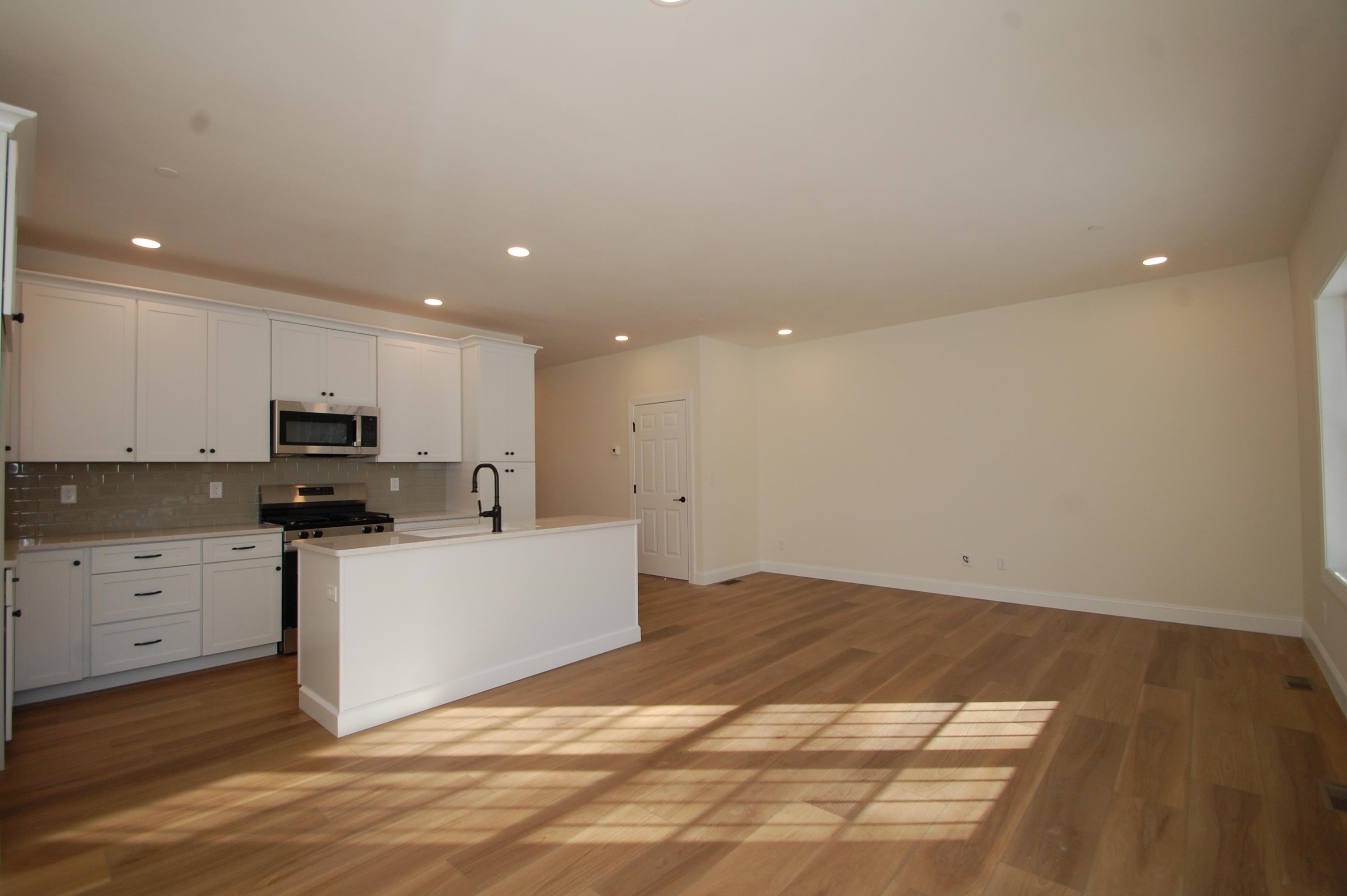 3a Dearborn Circle Property Photo 4
