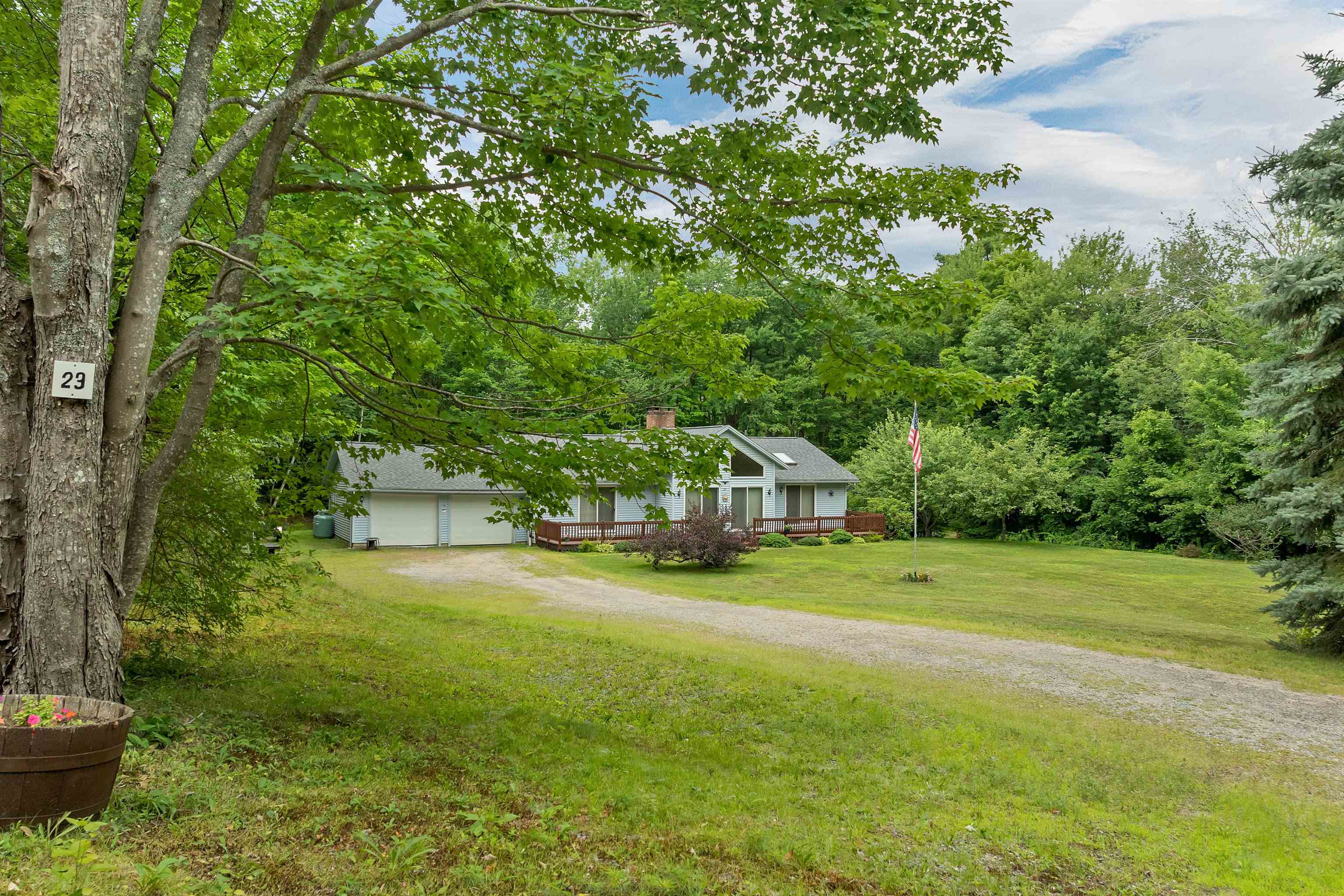 23 Cross Lane Property Photo 13