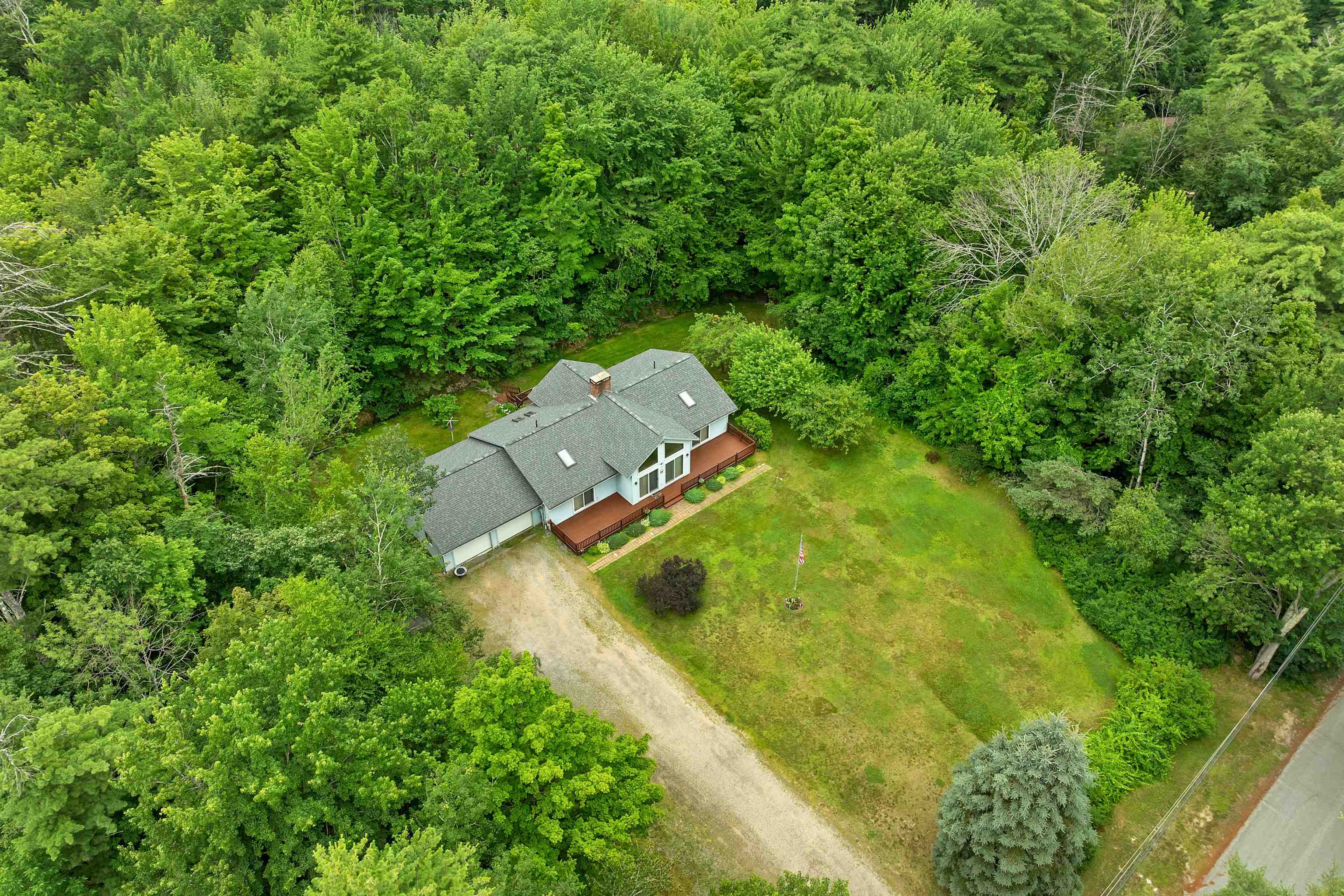 23 Cross Lane Property Photo 16