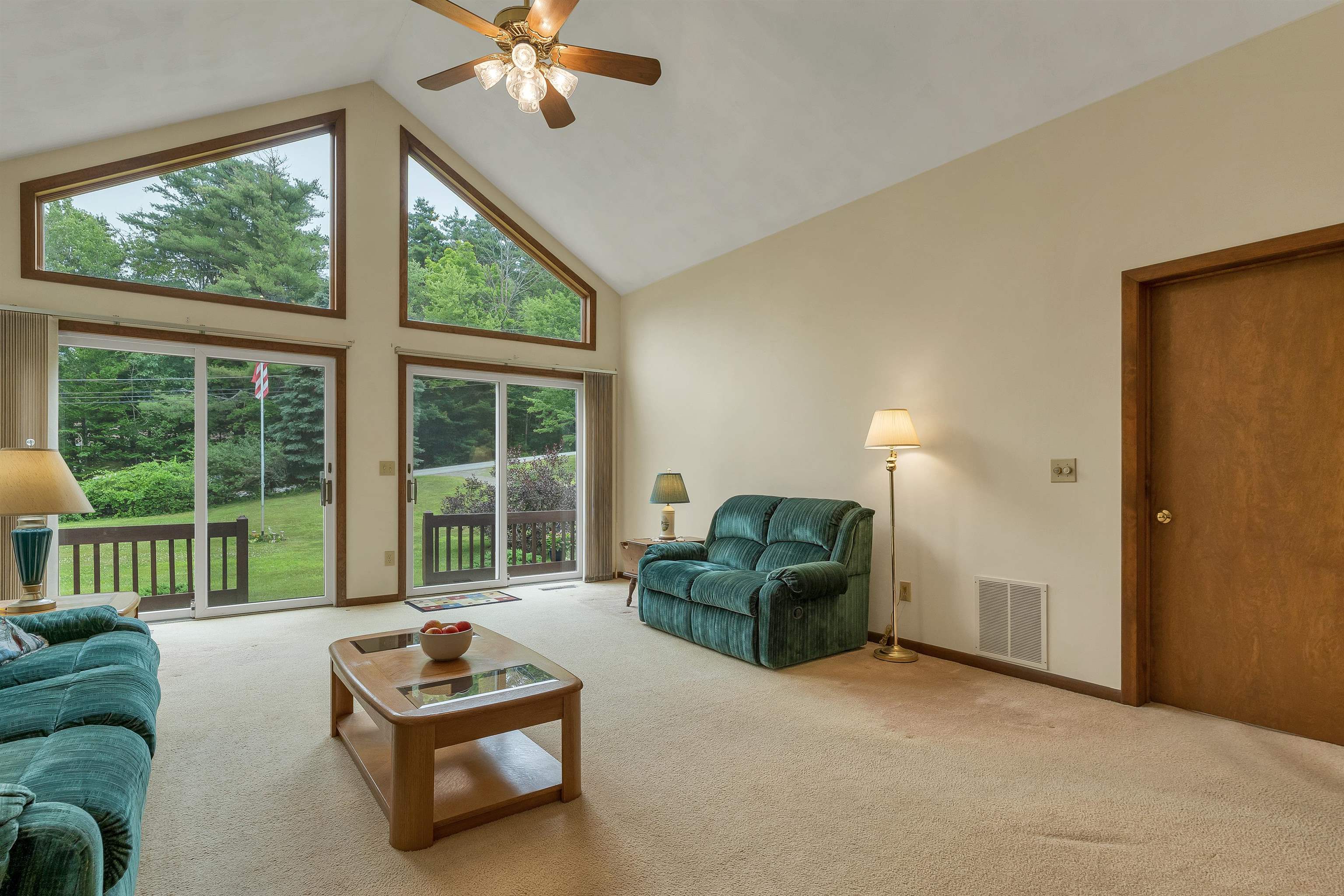 23 Cross Lane Property Photo 30