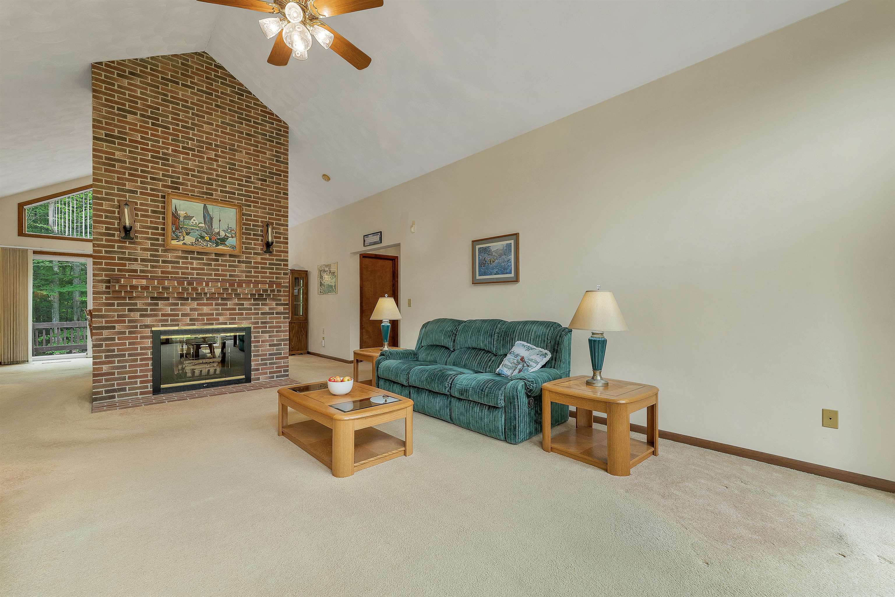23 Cross Lane Property Photo 35